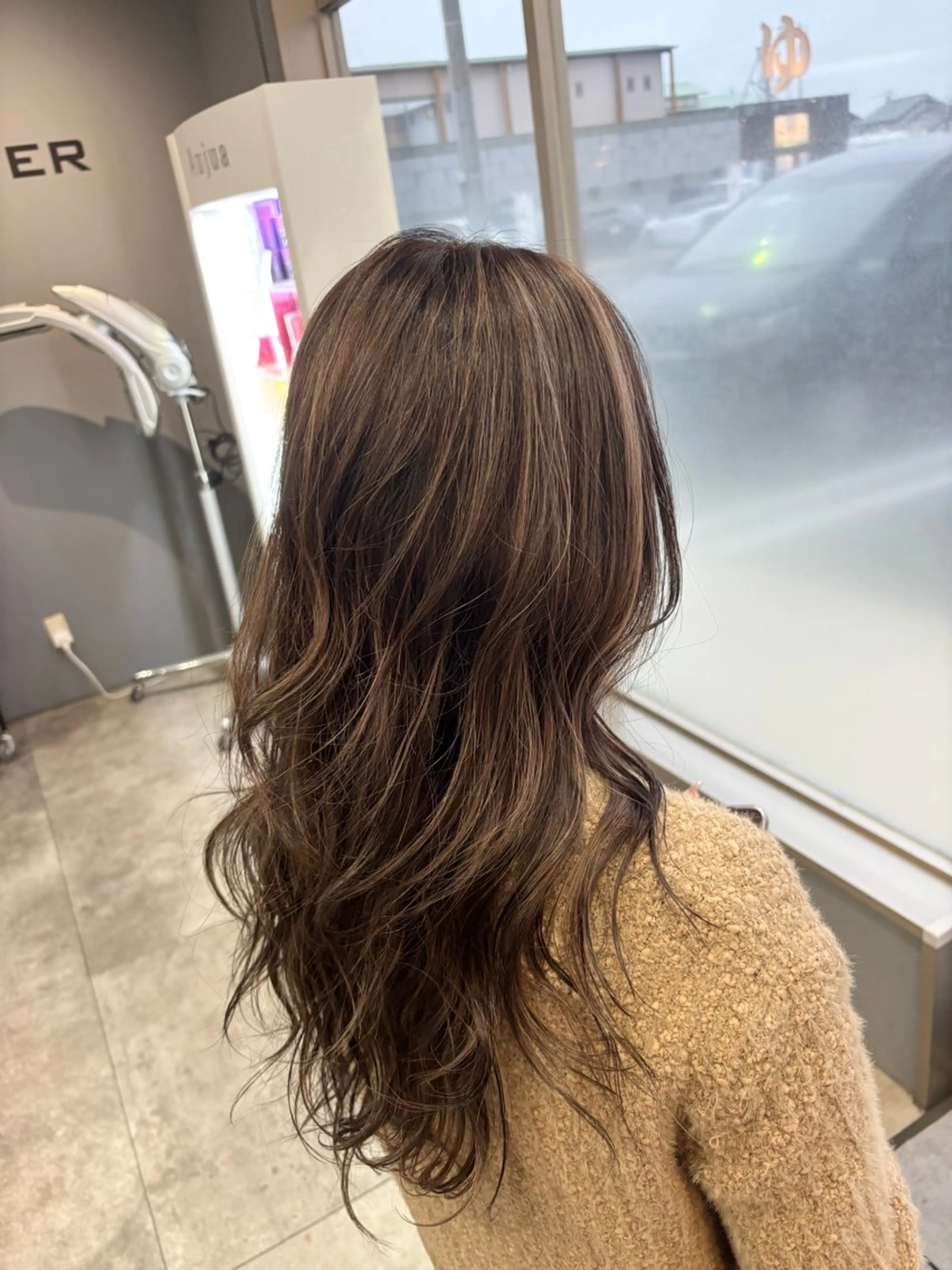 ロング カラー ベージュカラー ハイライトカラー ハイライト カット ヘアカラー ✂︎GLITTER ✂︎Yuu✂︎のヘアスタイル