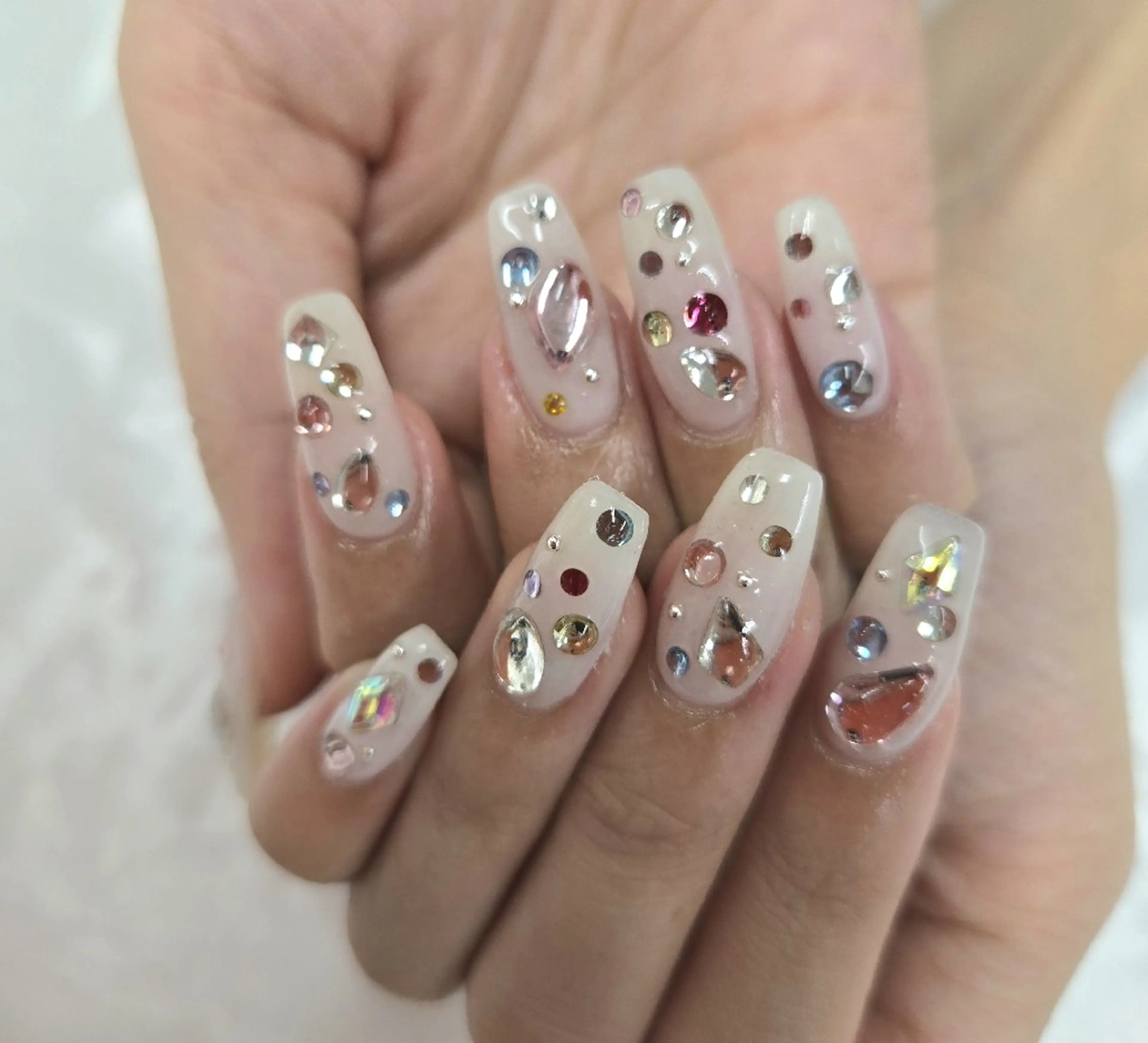 ネイル アートネイル オーロラネイル チークネイル ジェルネイル グラデーション ハンドネイル 河野ちえ (雑誌掲載サロン)のネイルデザイン