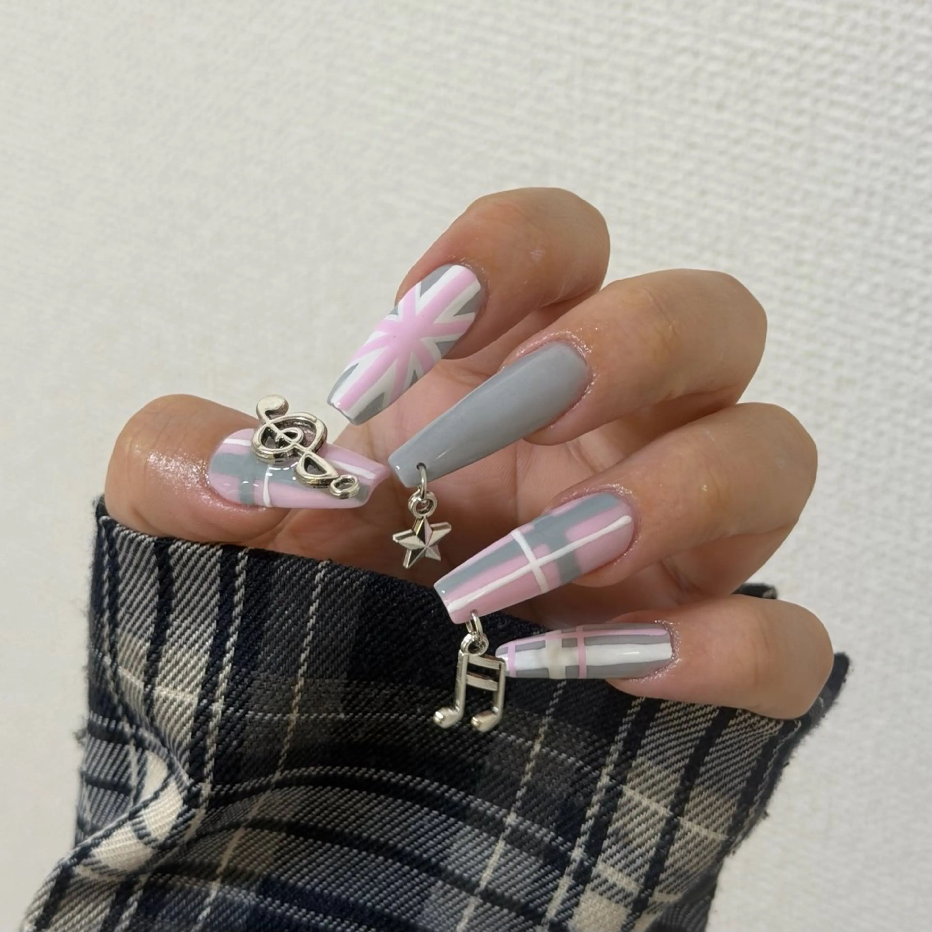 ネイル ハンドネイル elfia nailstudio所属・tamaki araiのネイルデザイン