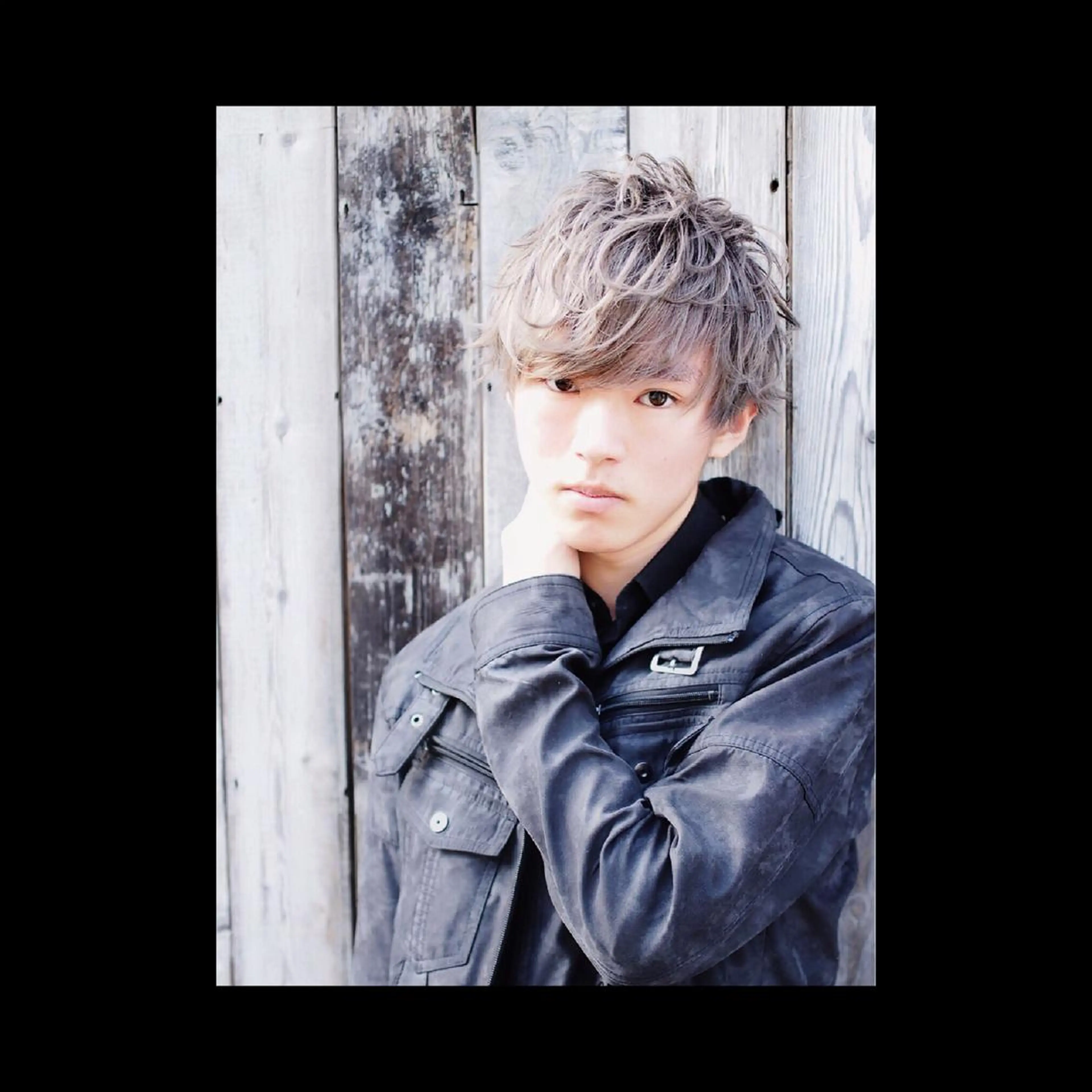 ショート カラー メンズ カット ヘアカラー 及川シゲル 髪質改善講師のヘアスタイル