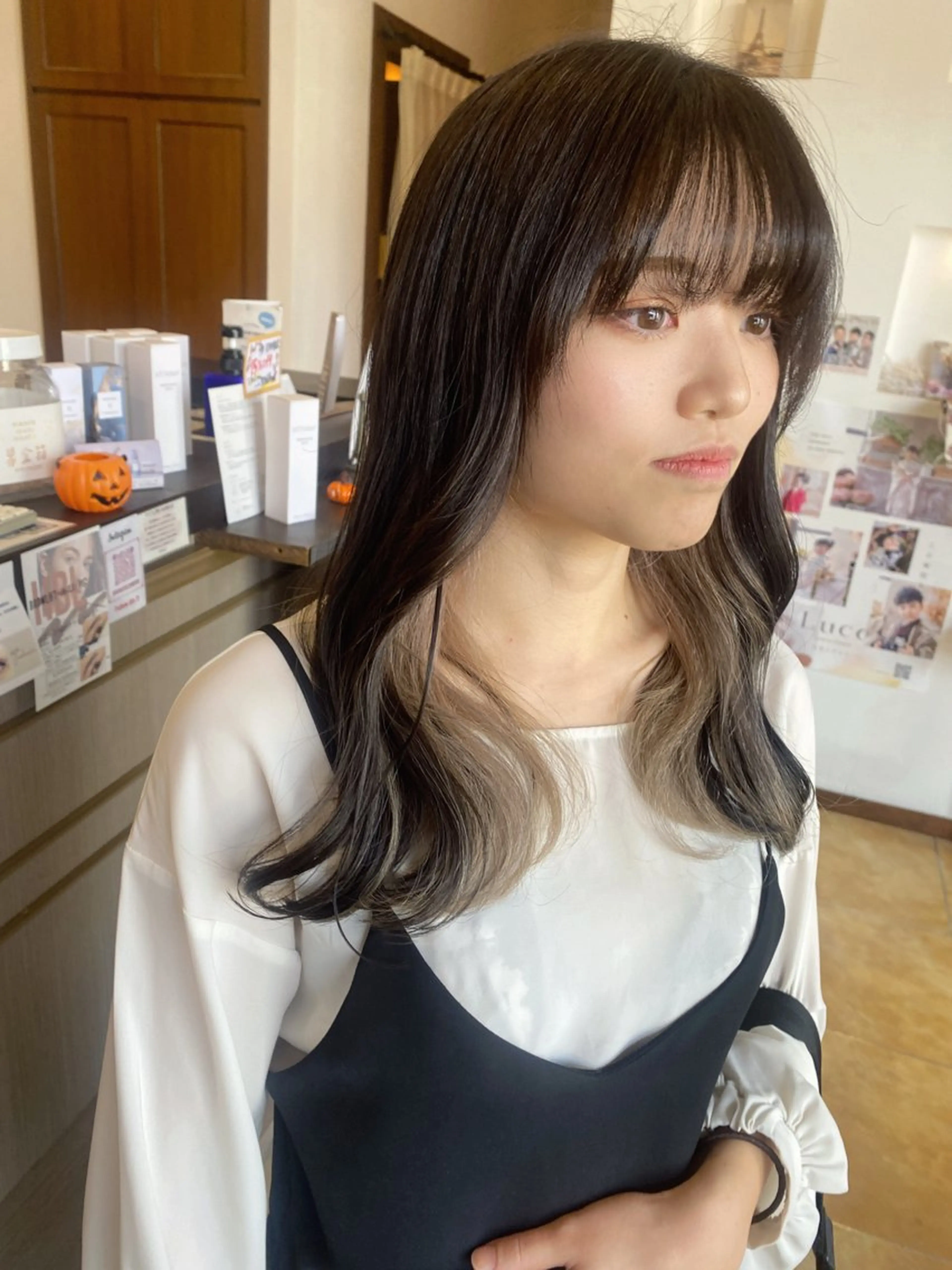 ミディアム 権 燦易のヘアスタイル