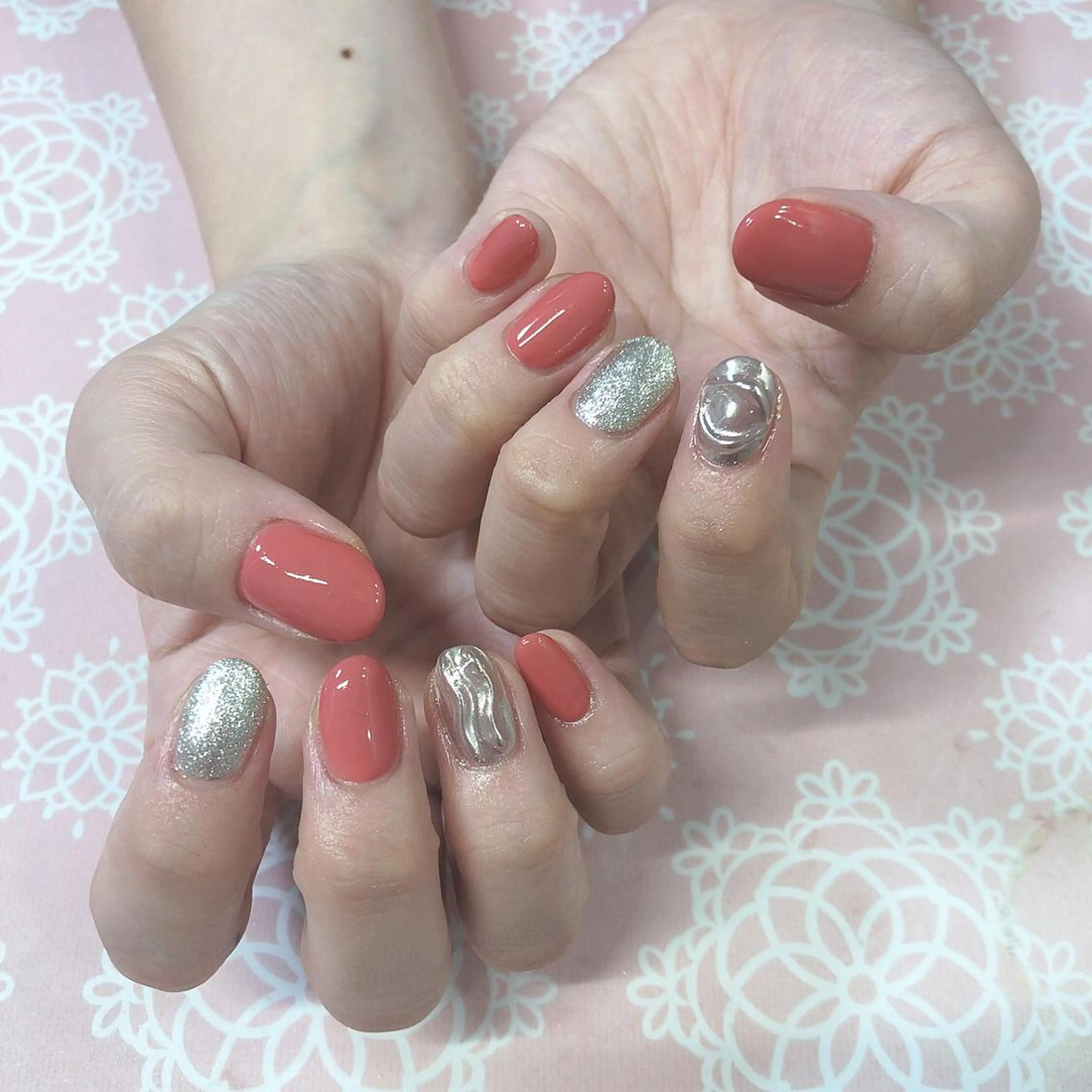 ネイル ハンドネイル 西岡 杏のネイルデザイン