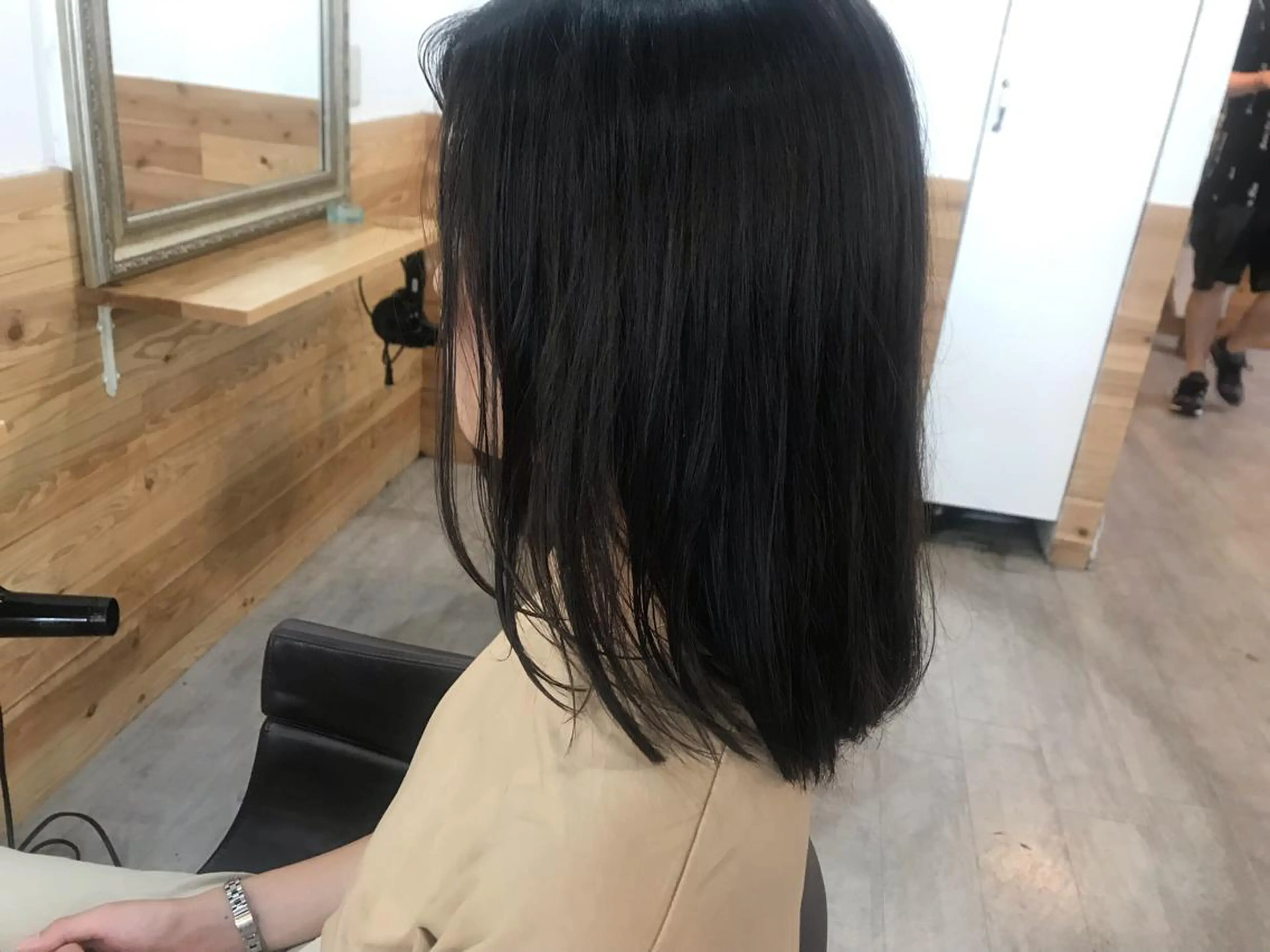 ミディアム カラー ヘアアレンジ カット 縮毛矯正 a moment【モーメント】所属・蔵前🫧韓国風レイヤ ーカット🫧KAHOのヘアスタイル