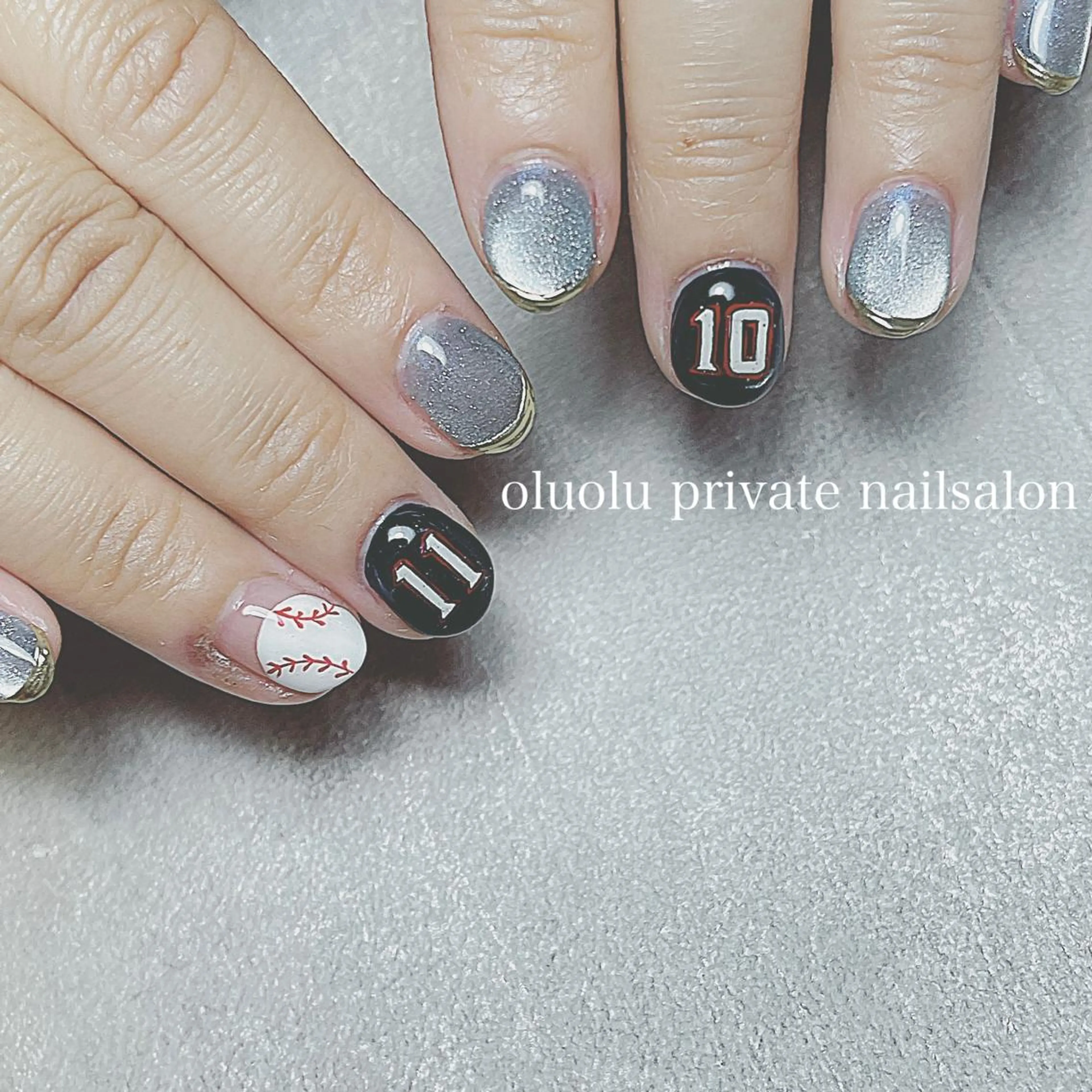 ネイル アートネイル フットネイル マグネットネイル ミラーネイル ニュアンスネイル ハンドネイル 大村 紬華のネイルデザイン