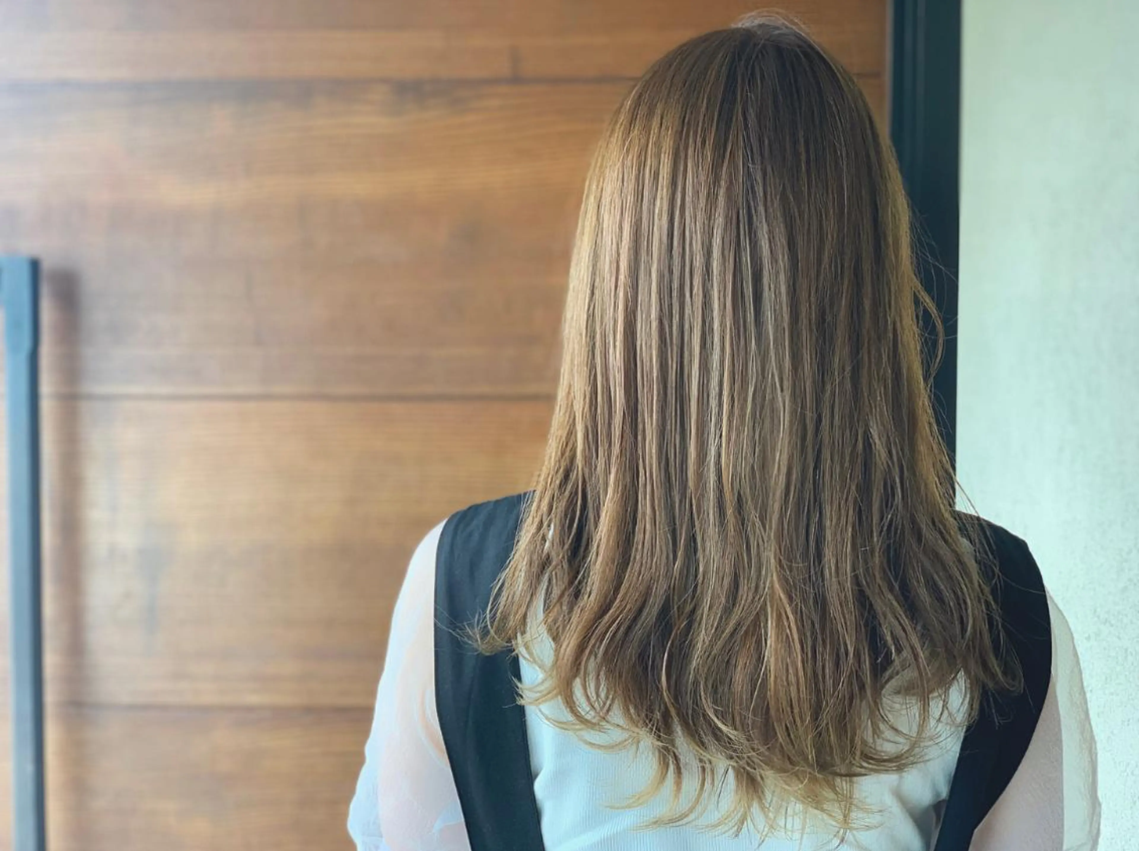 ロング カラー ベージュカラー ブリーチ 悠 亜のマツエク・マツパデザイン