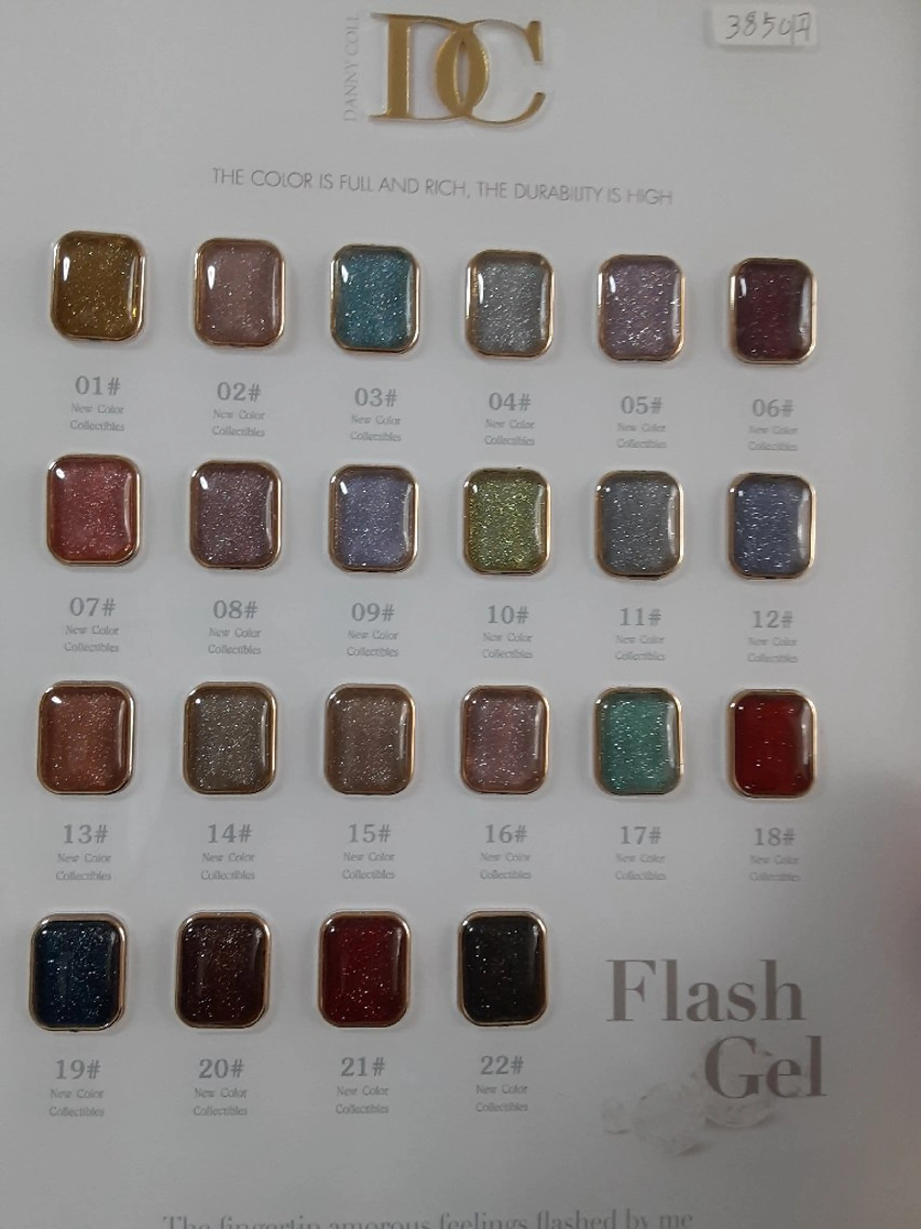 ネイル LANLAN所属・Lan Lanのネイルデザイン