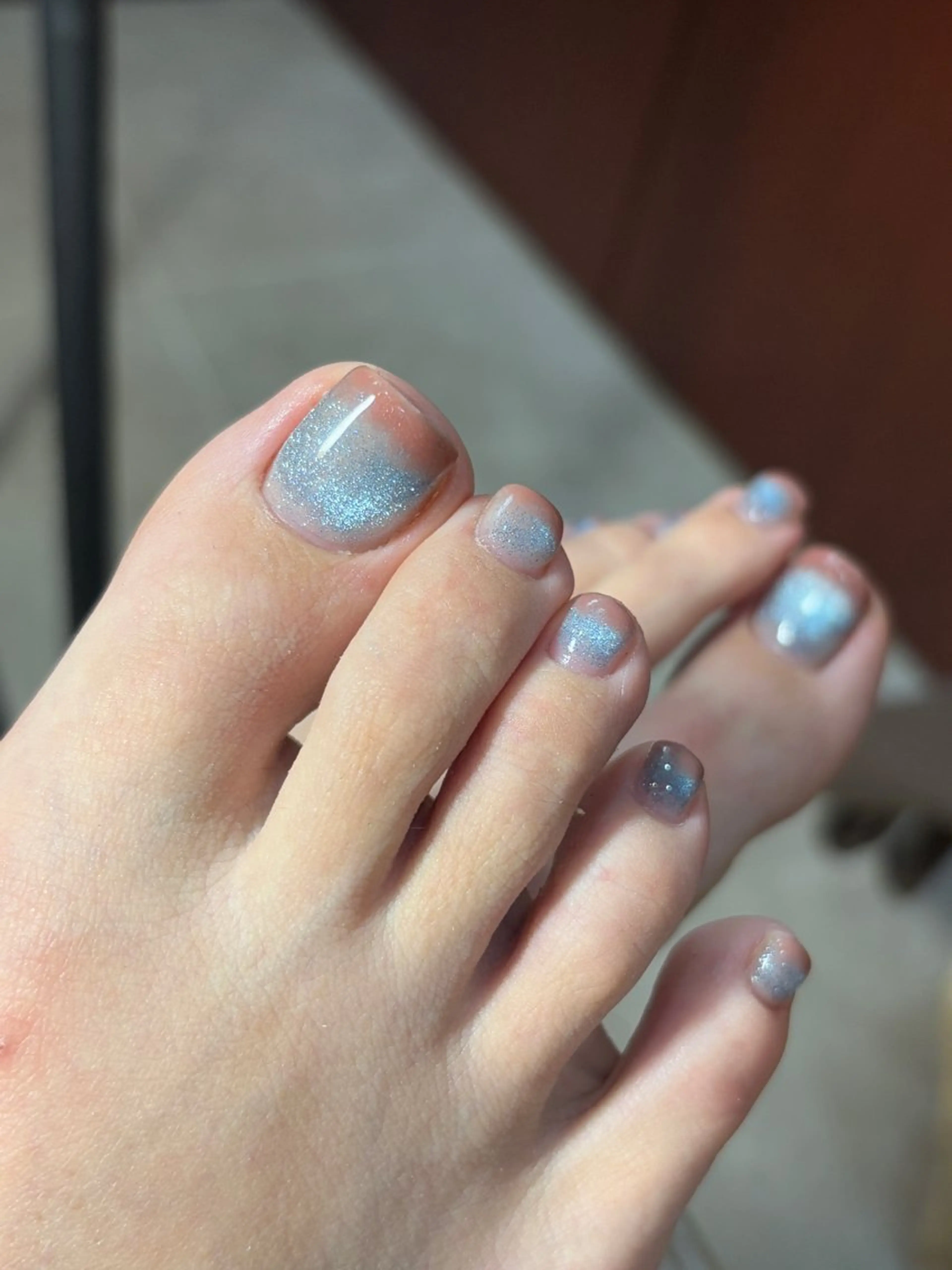 ネイル ブルー フットネイル グラデーション キラキラネイル マグネットネイル acs.n所属・ネイル，耳つぼ 風間すみれのその他イメージ