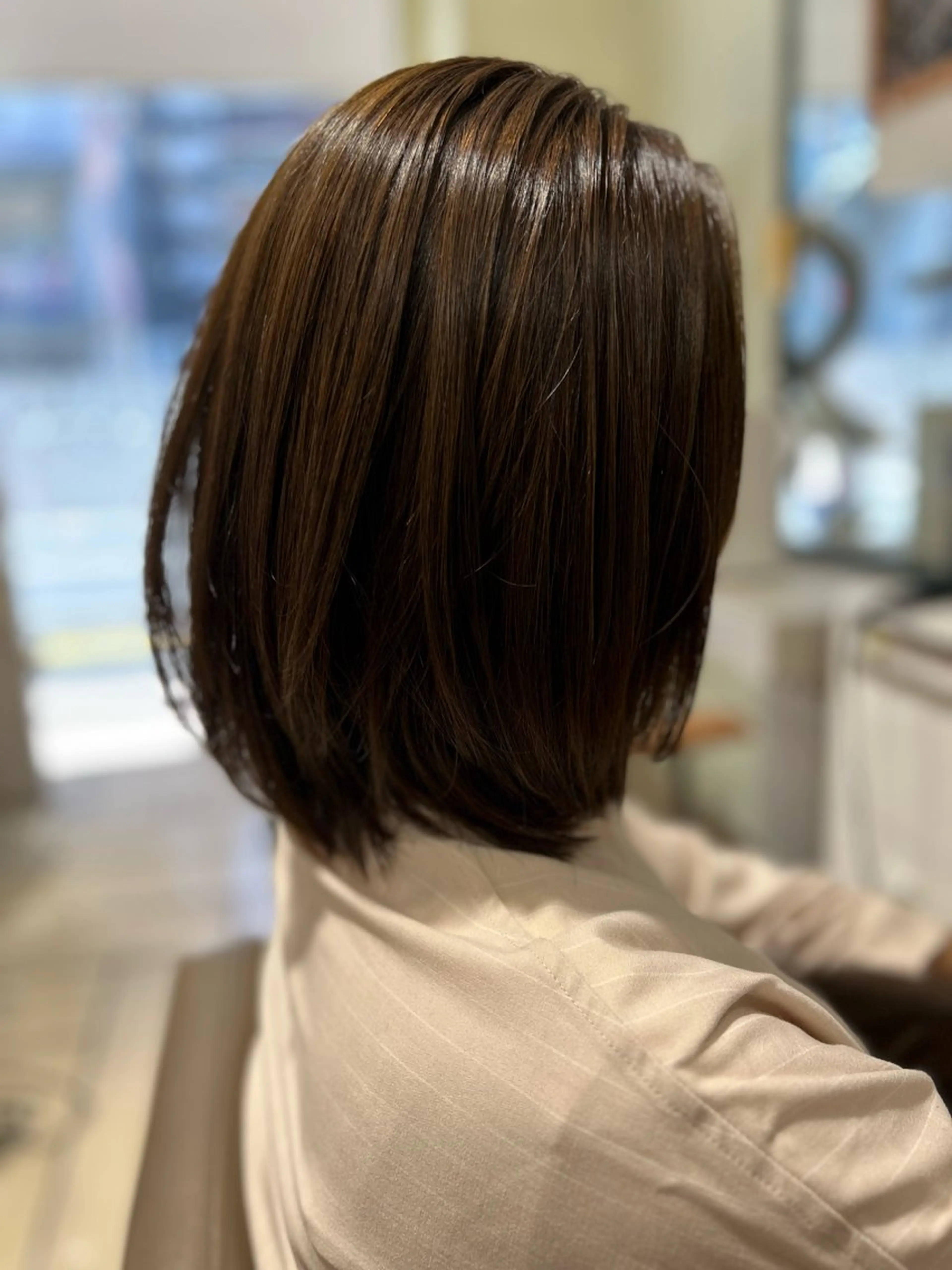 ミディアム 越川 美里のヘアスタイル