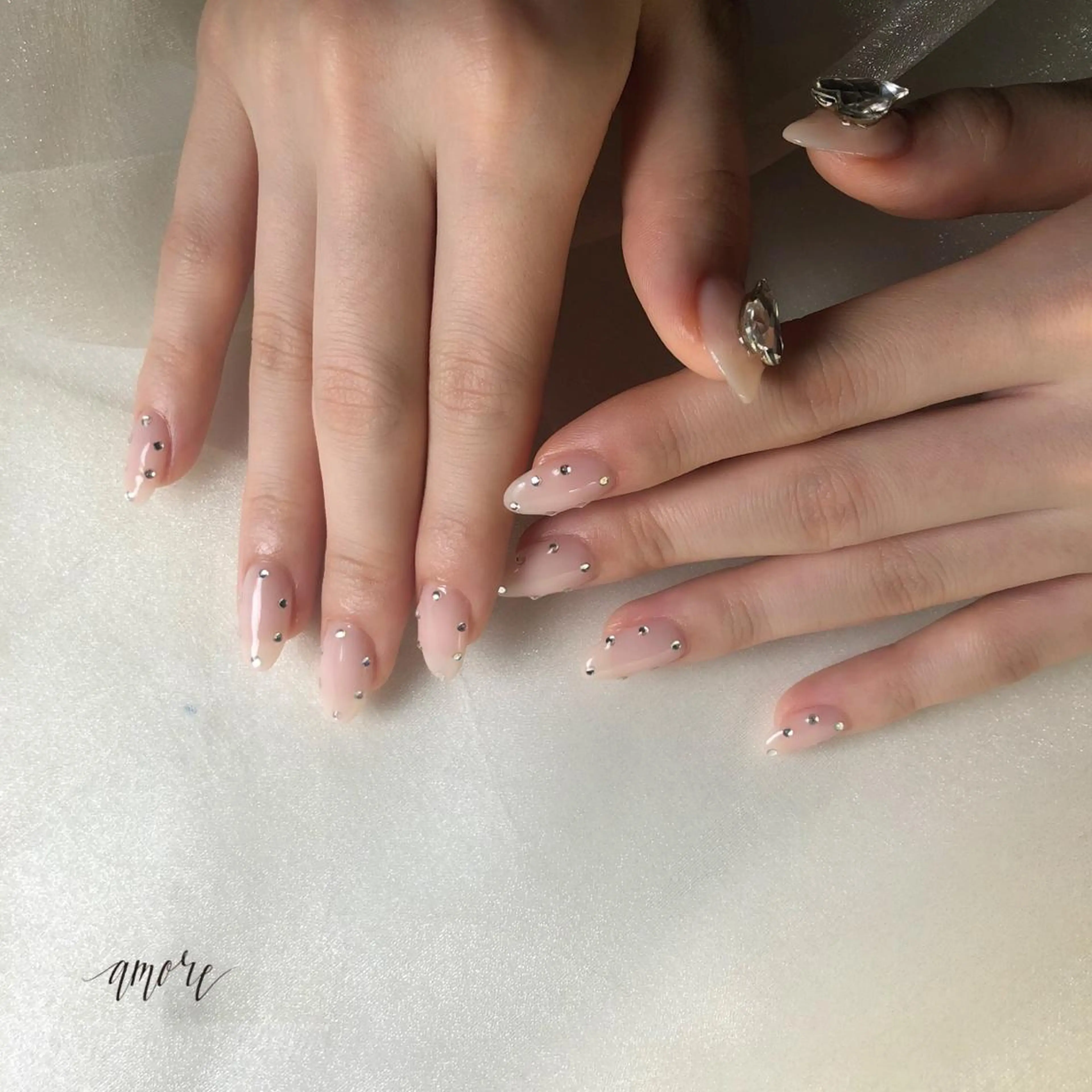 ネイル ジェルネイル 氷ネイル・うるうるネイル 韓国ネイル マグネットネイル ミラーネイル You kyehwaのネイルデザイン