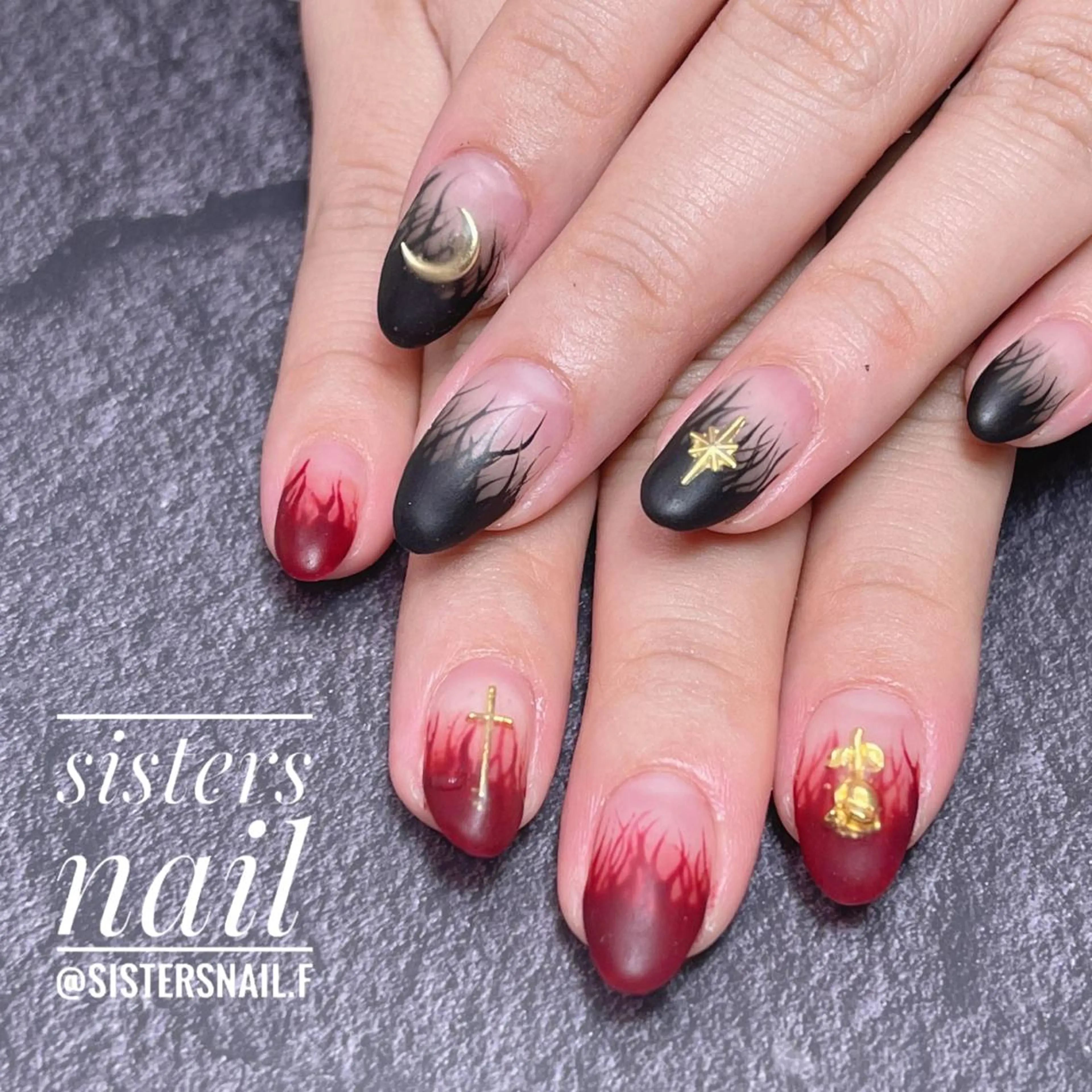 ネイル アートネイル フレンチネイル ハロウィン 持ち込み ニュアンスネイル sisters nail.fのネイルデザイン