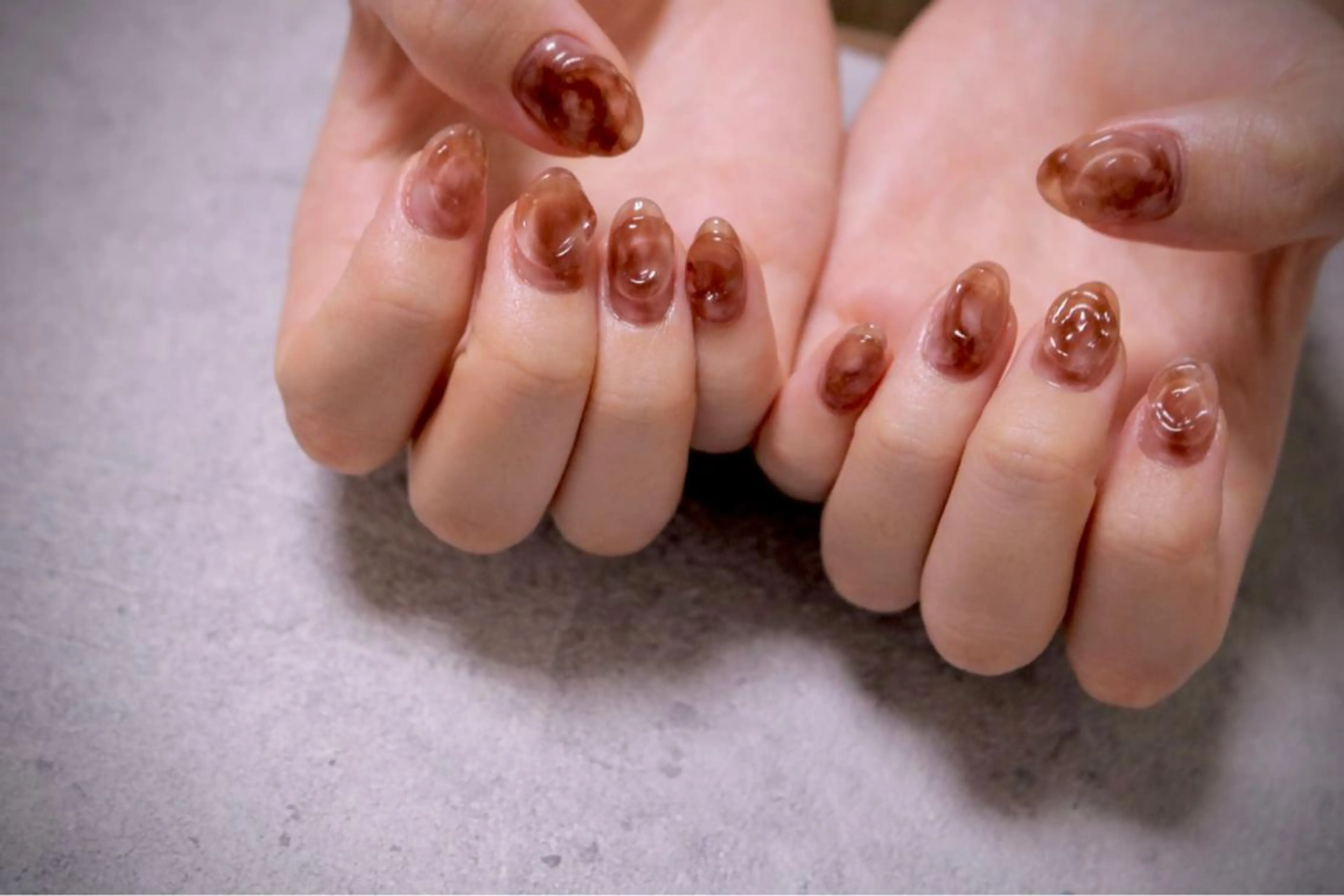 ネイル オーロラネイル カジュアル 長さ出し ジェルネイル 韓国ネイル ハンドネイル MH Nailのネイルデザイン