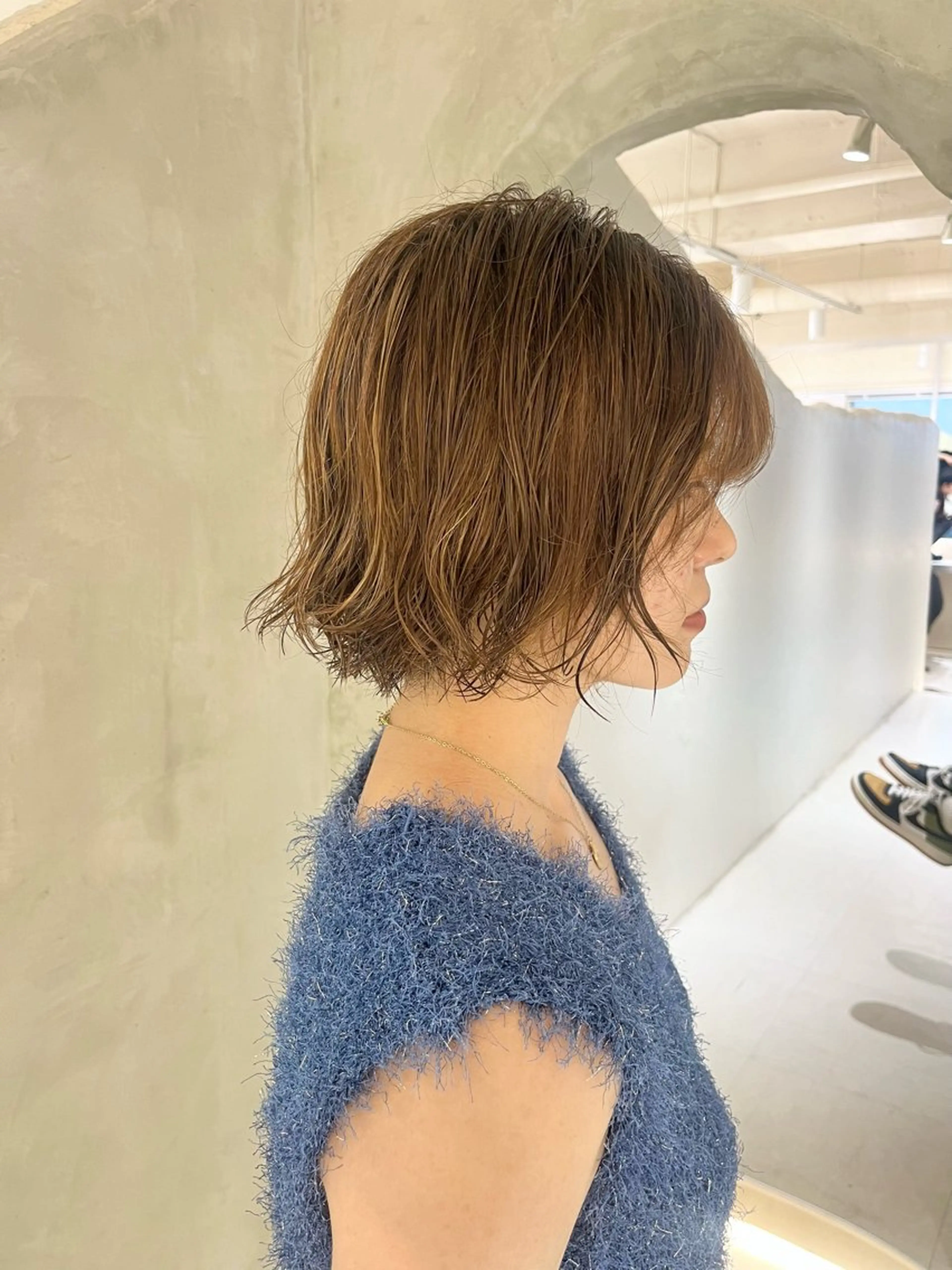 ショート ボブ カット effect横浜所属・切りっぱなしボブ/ 艶カラー/綾莉のヘアスタイル