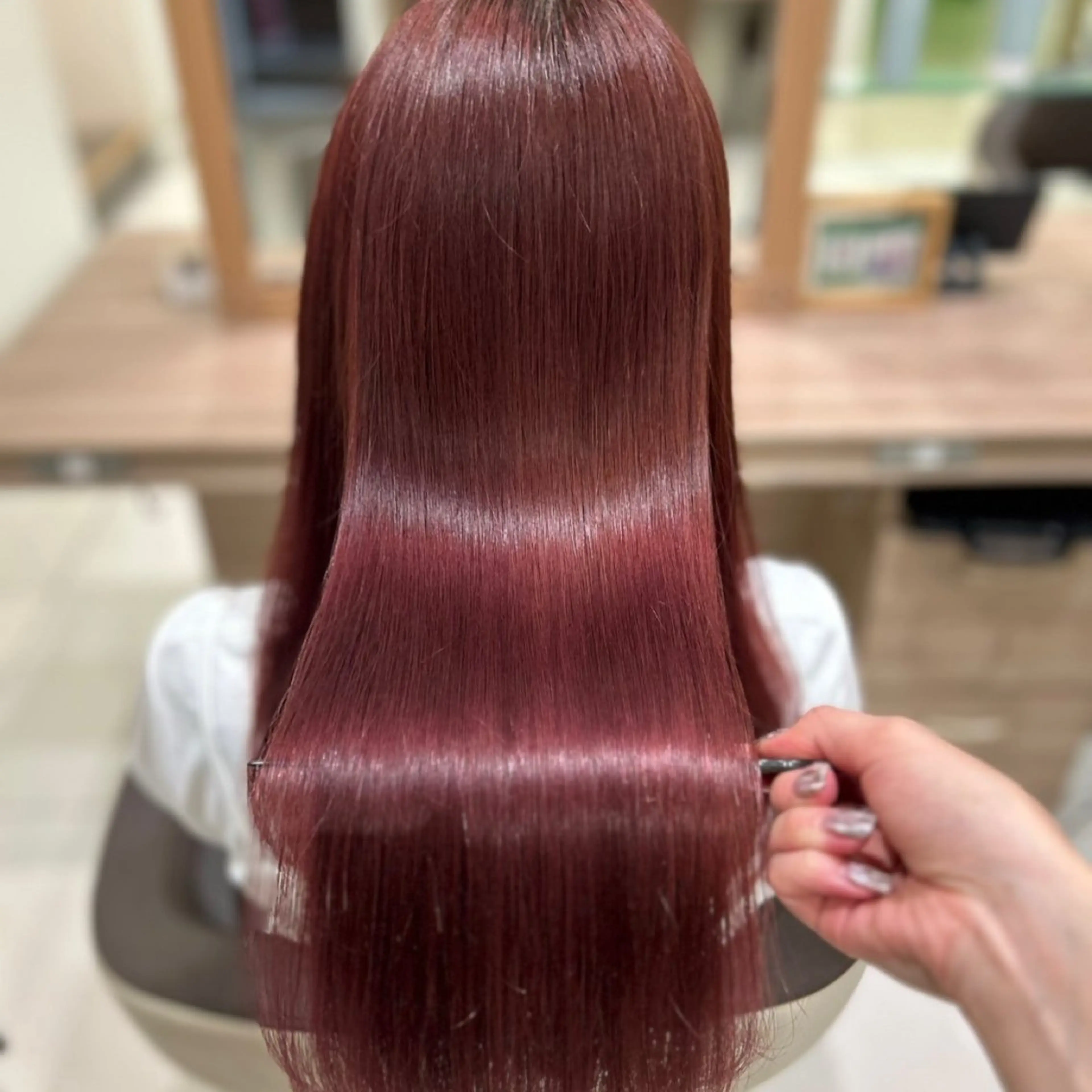 🎀プレミアムカラー🎀【明るめカラー➕トリートメント】の写真