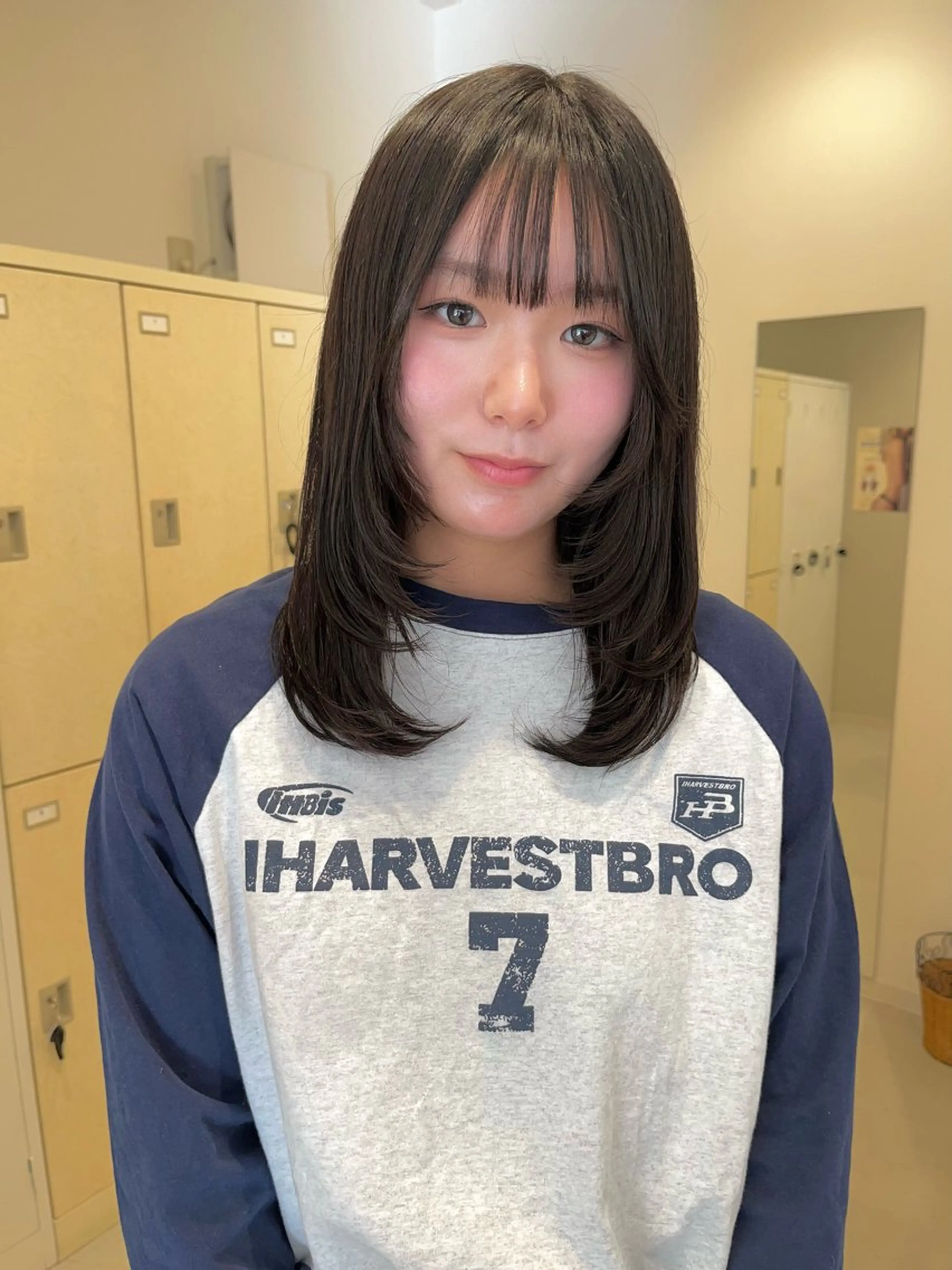 ミディアム カラー 韓国風ヘア レイヤーカット 透明感カラー🫧🌈 似合わせカット✂︎のヘアスタイル