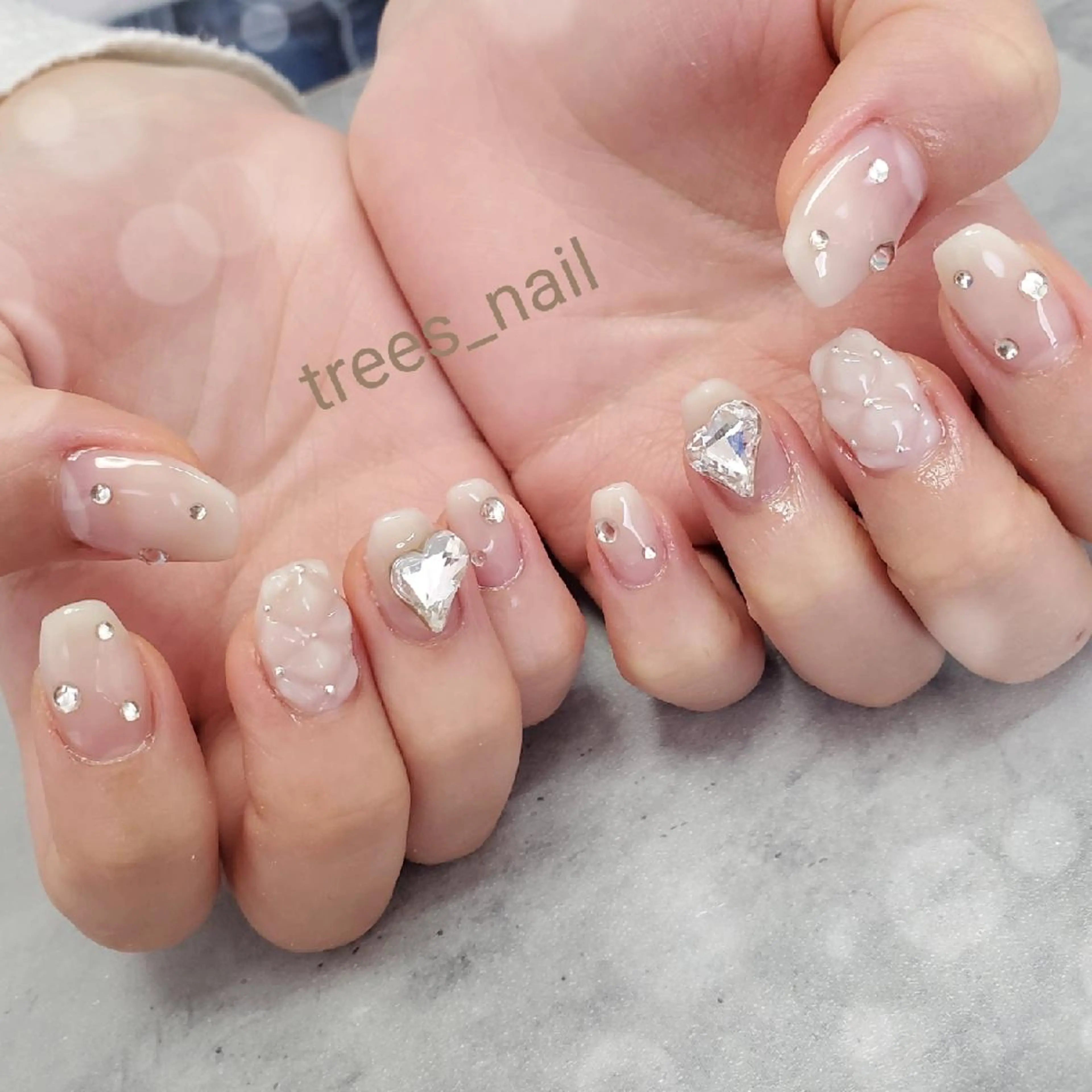 ネイル trees_ nailのネイルデザイン