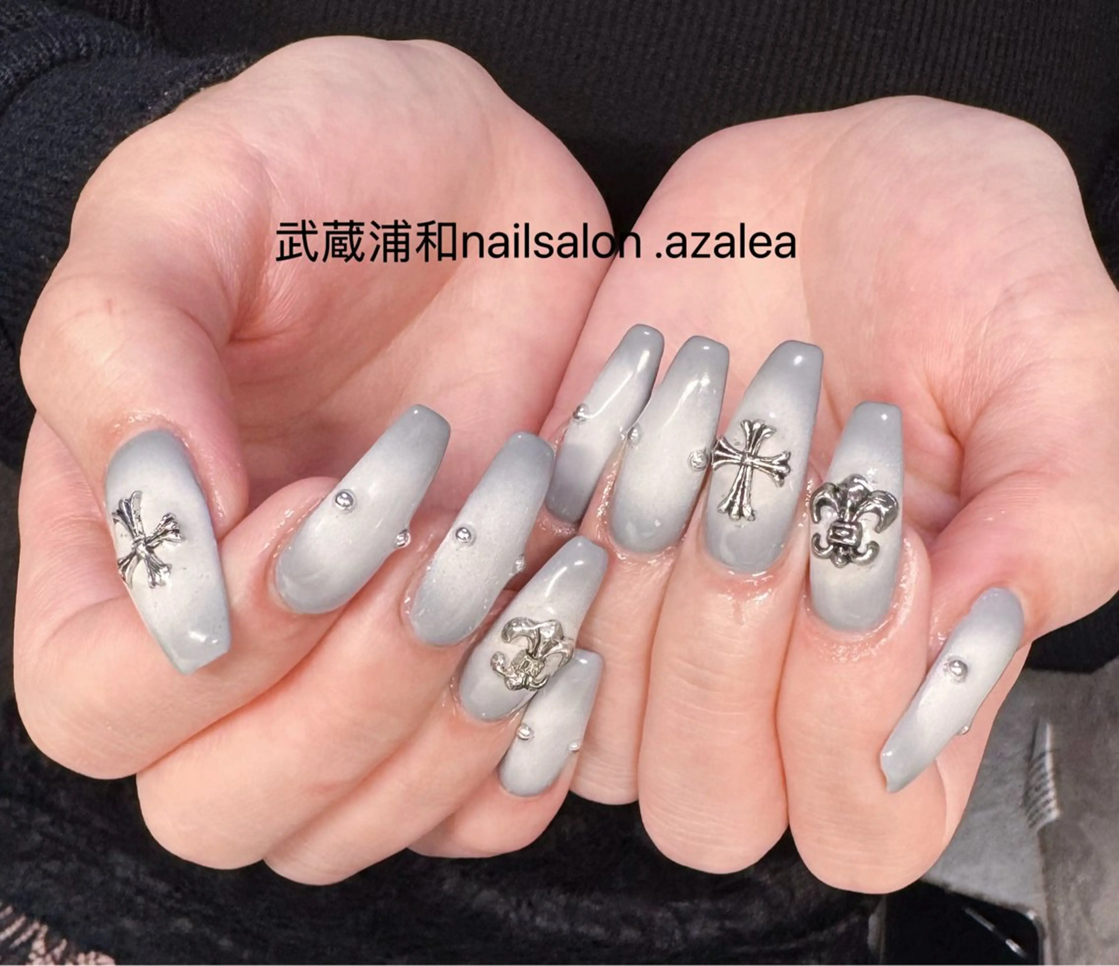 ネイル ハンドネイル R inのネイルデザイン