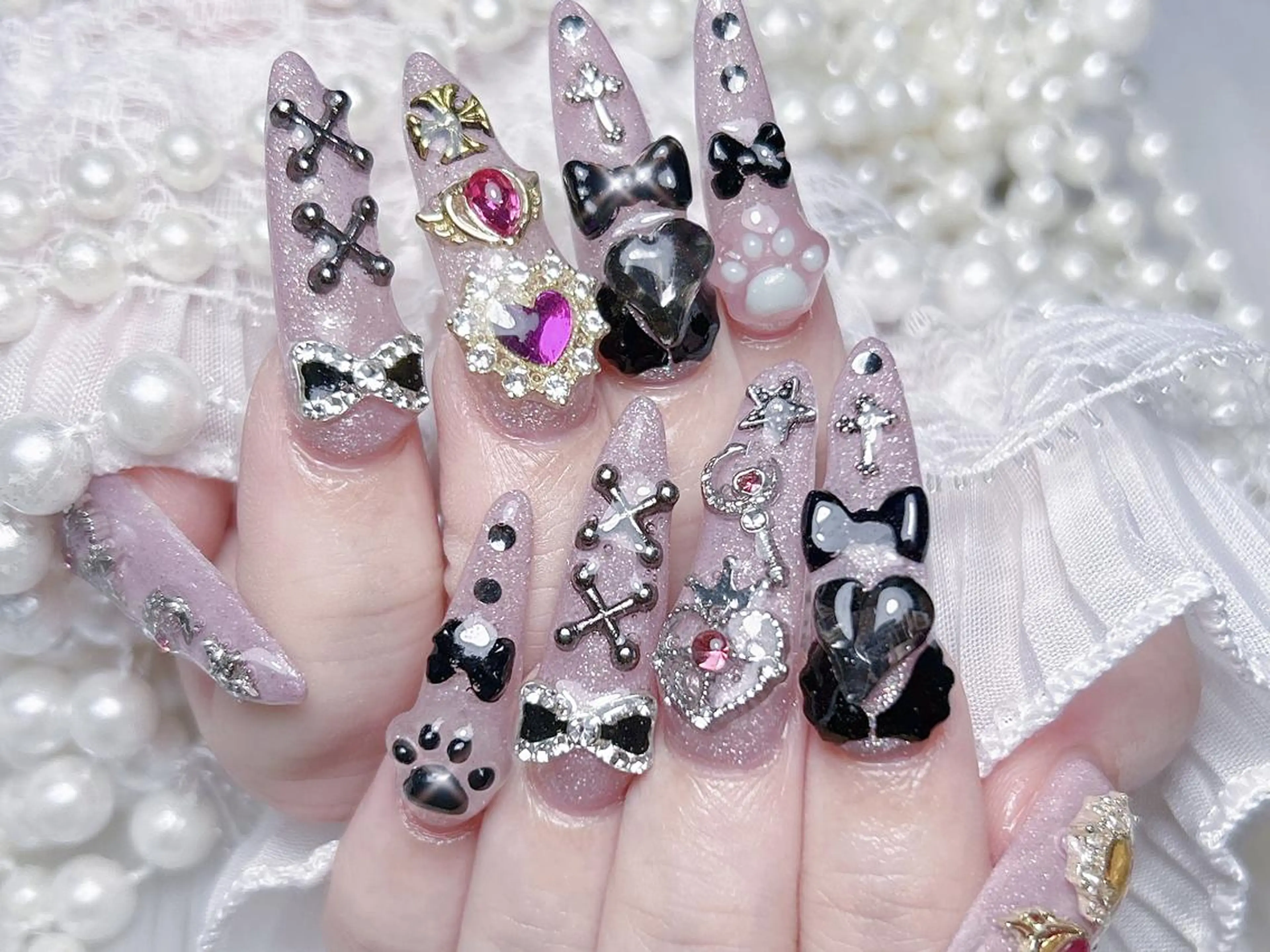 ネイル 🎀まゆ 🪽🐾のネイルデザイン