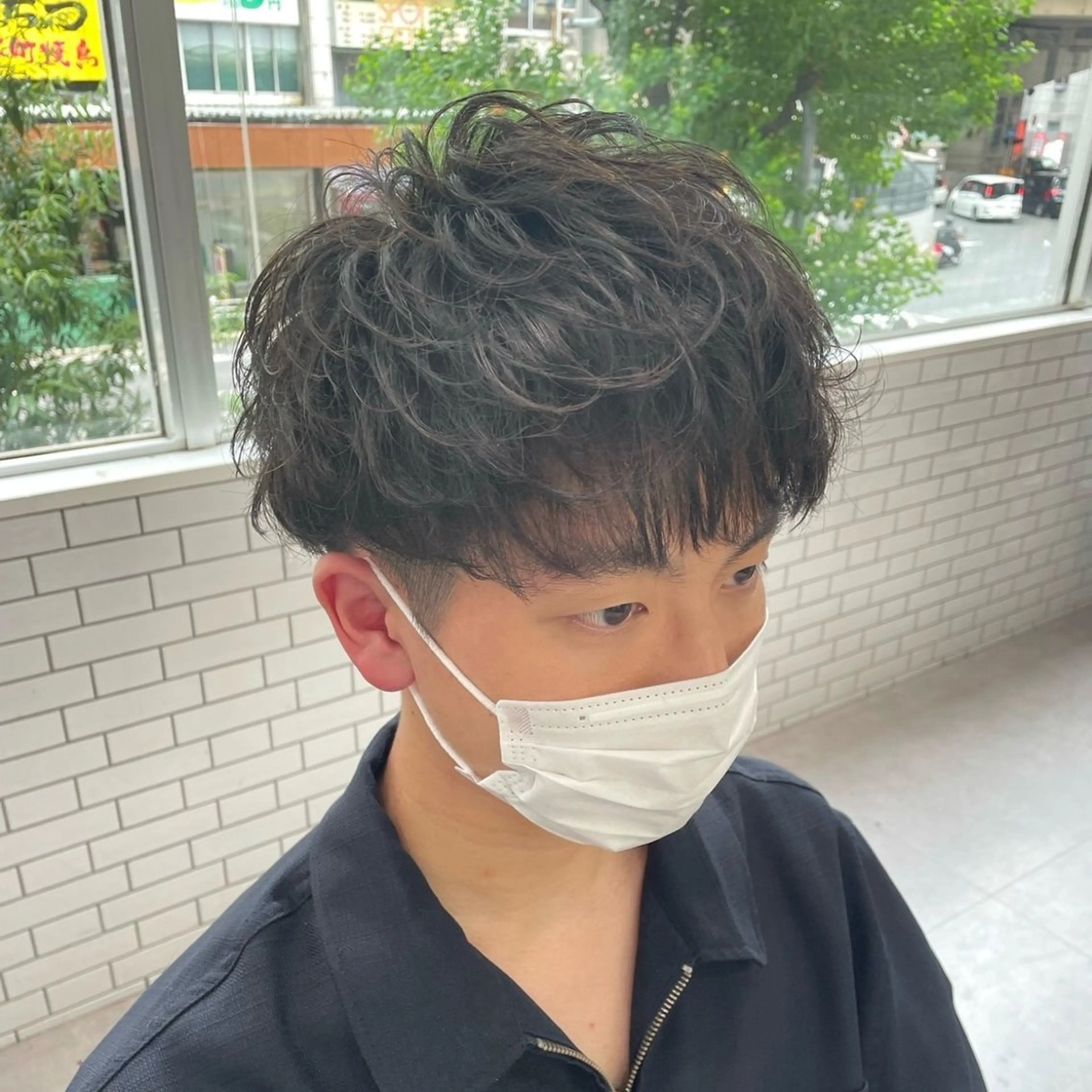 ショート パーマ メンズ センターパート メンズハイライト メンズメッシュ メンズパーマ スパイキーショート 心斎橋メンズパーマ/ シャドウ/山下拓実のヘアスタイル