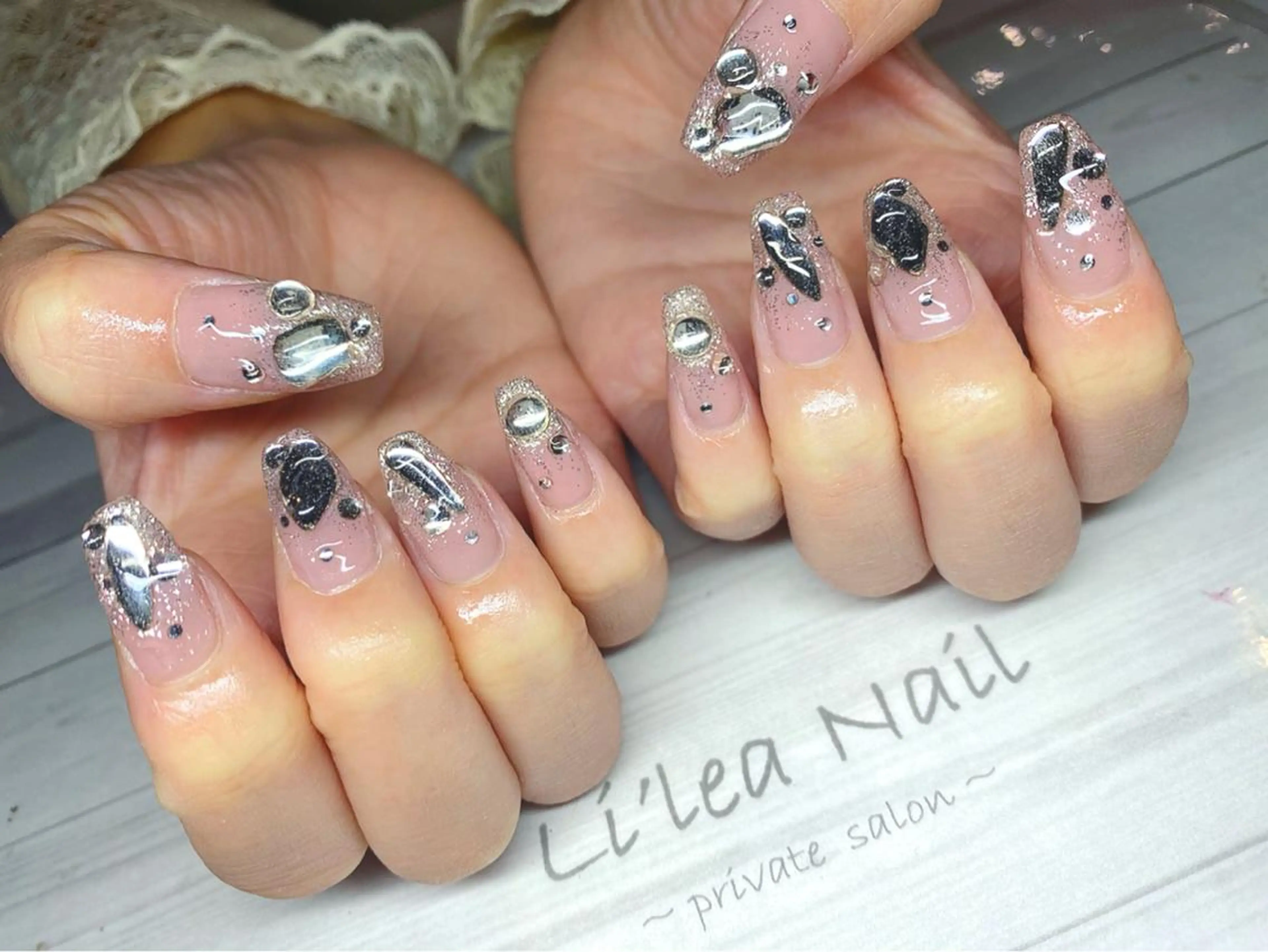 ネイル Li'leaNail AINAのネイルデザイン