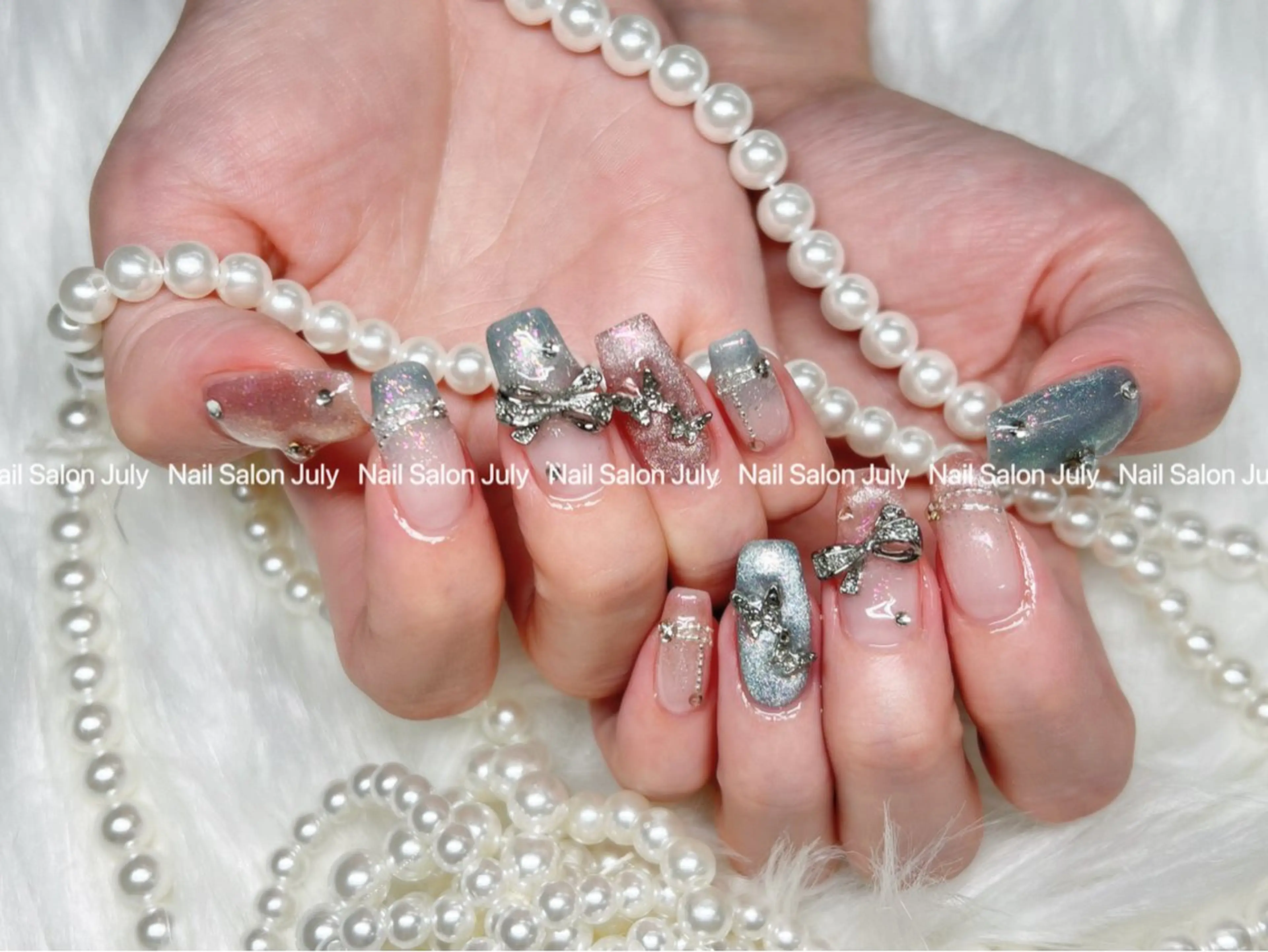 ネイル アートネイル オーロラネイル ジェルネイル ガーリー キラキラネイル ハンドネイル July モモのネイルデザイン