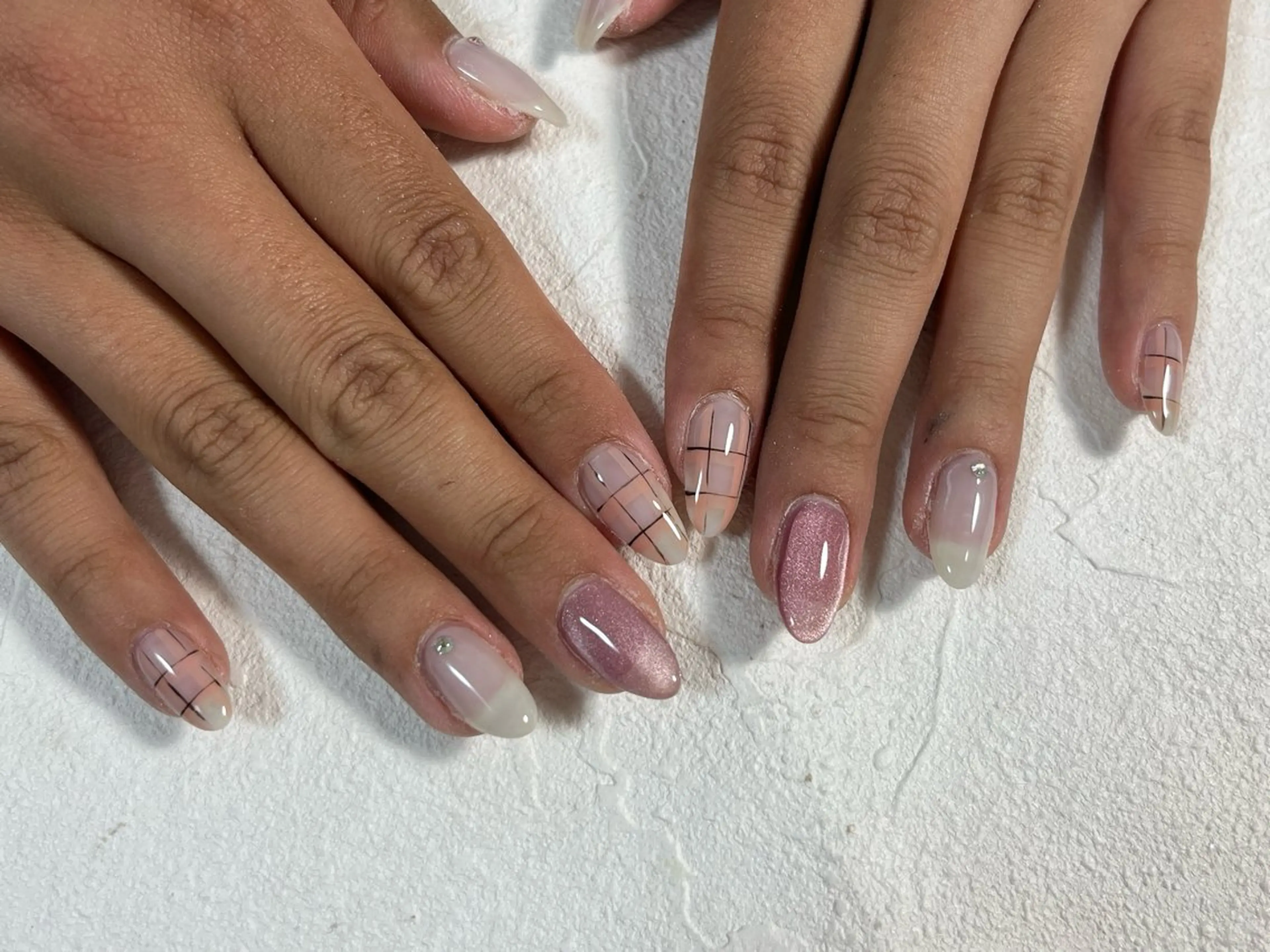 ネイル オーロラネイル フラワーネイル フットネイル フレンチネイル ジェルネイル ハンドネイル kiki nail たまプラーザのネイルデザイン