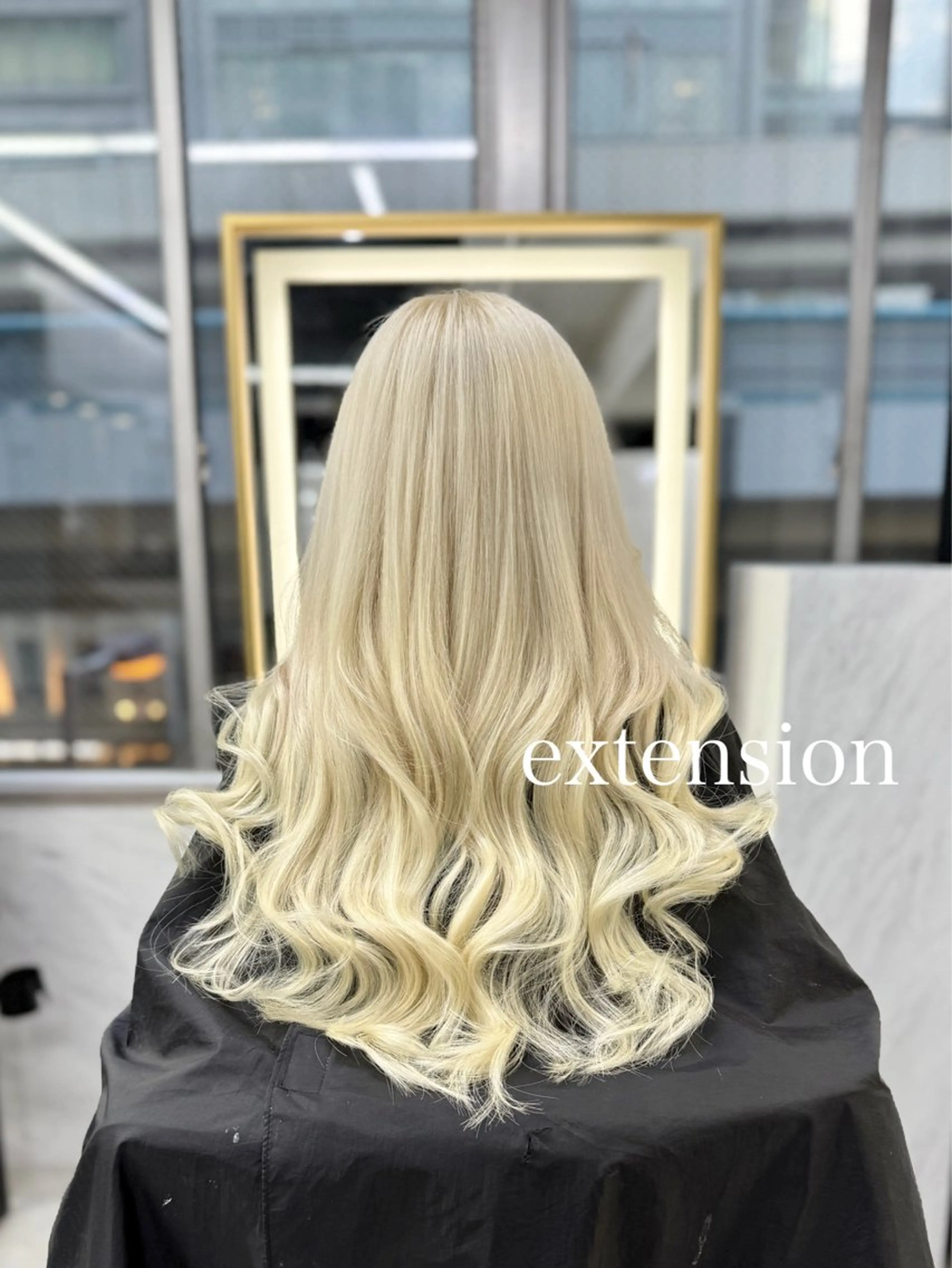 ロング カラー シールエクステ ブロンド 透明感カラー ホワイトブロンド エクステ ヘアカラー エクステ エクステ🩵ブリーチ 韓国ヘア🩵KAEのヘアスタイル