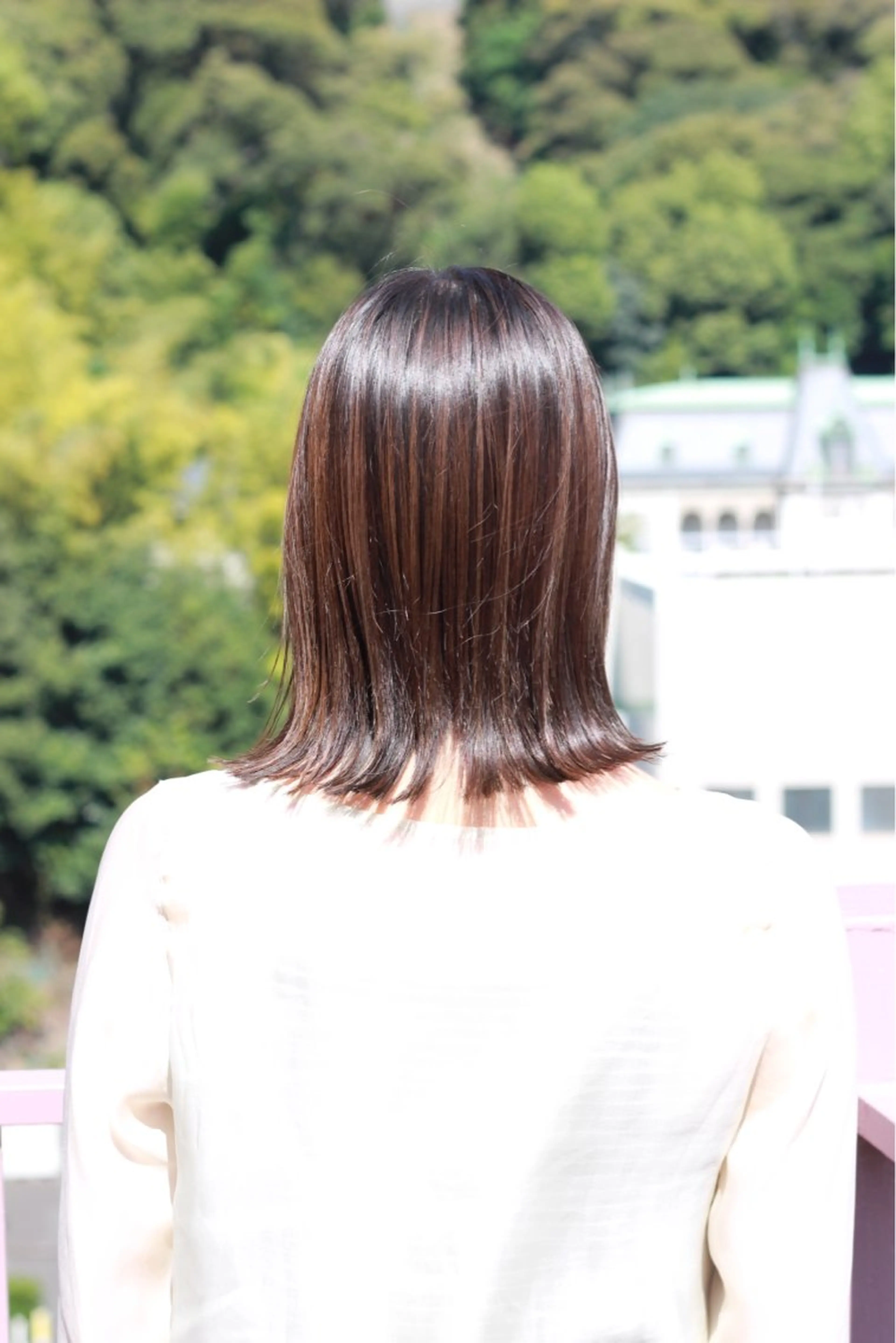 ミディアム カラー アッシュ オリーブアッシュ カット ヘアカラー Viage （ビアージュ）のヘアスタイル