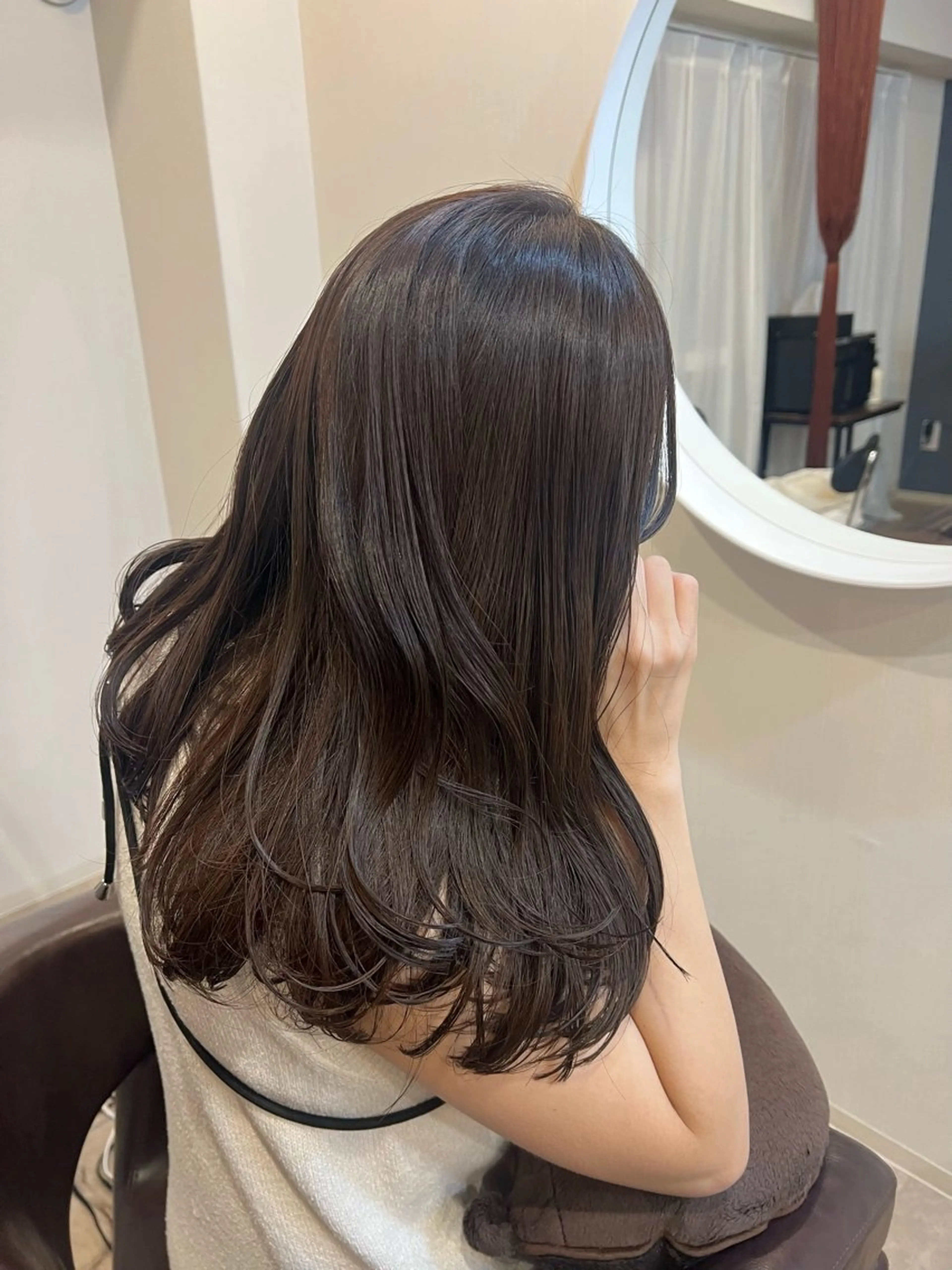 ミディアム カラー トレンドと似合わせ/ マンツーマン/西上楓のヘアスタイル