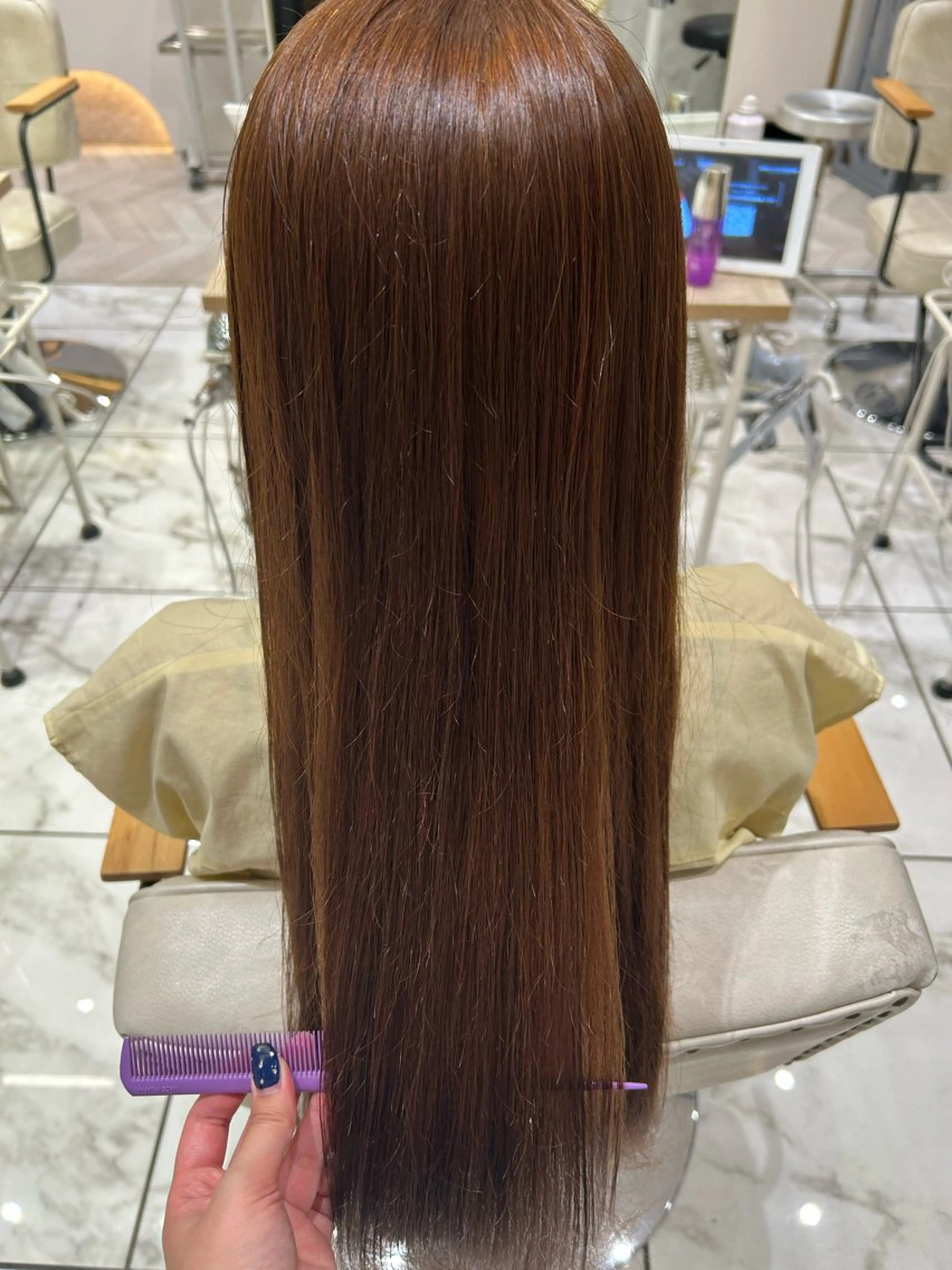 ロング カラー 暖色系ツヤカラー コトノ🫧のヘアスタイル