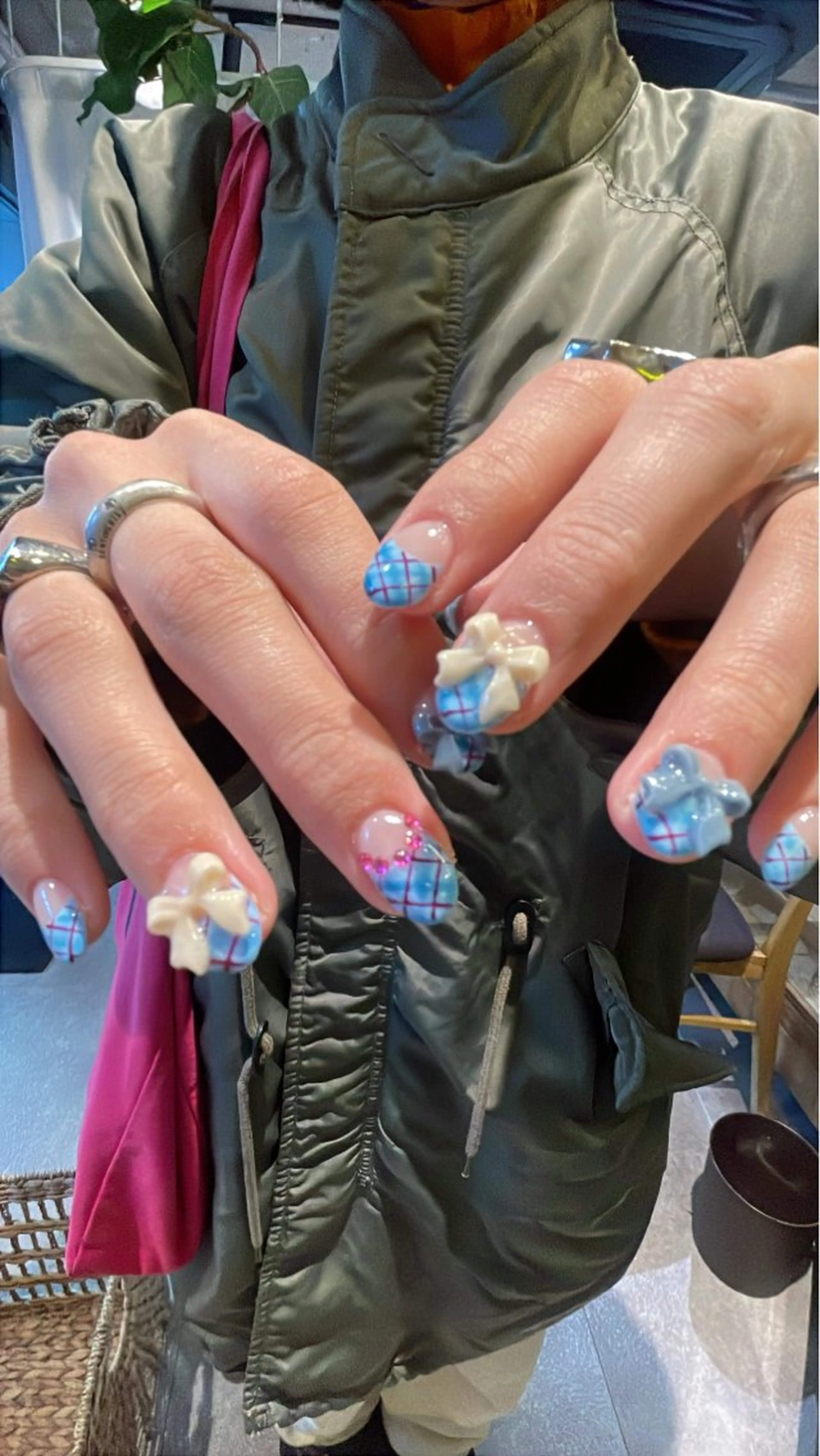 ネイル ハンドネイル ハンドケア ano @anomukuiのヘアスタイル