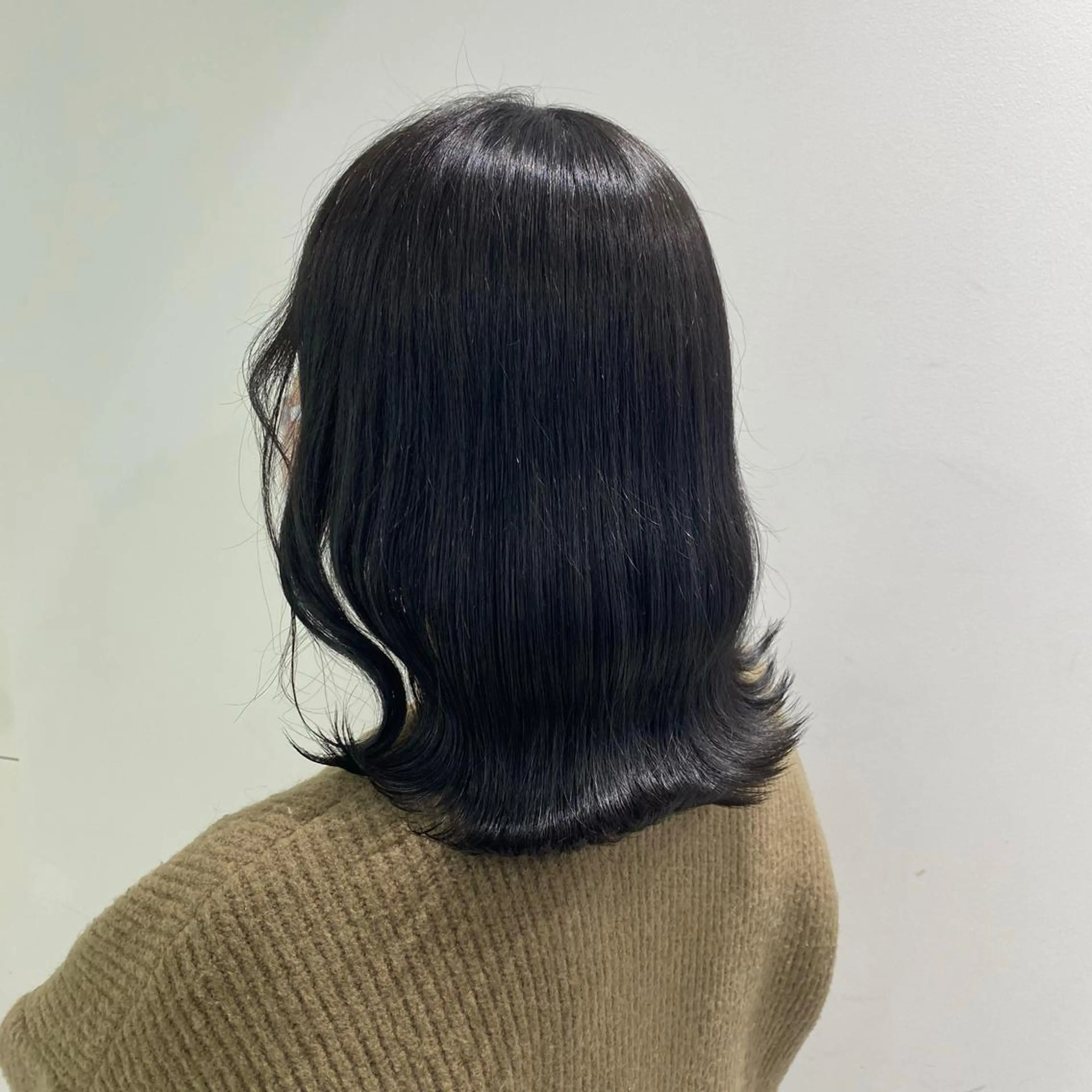 セミロング カラー パーマ ヘアアレンジ メンズ キッズ ネイル マツエク・マツパ アイブロウ 黒髪 ブルーカラー ブルーブラック ブルー Lumo所属・💖横浜ブリーチなし 💖MIHOのヘアスタイル