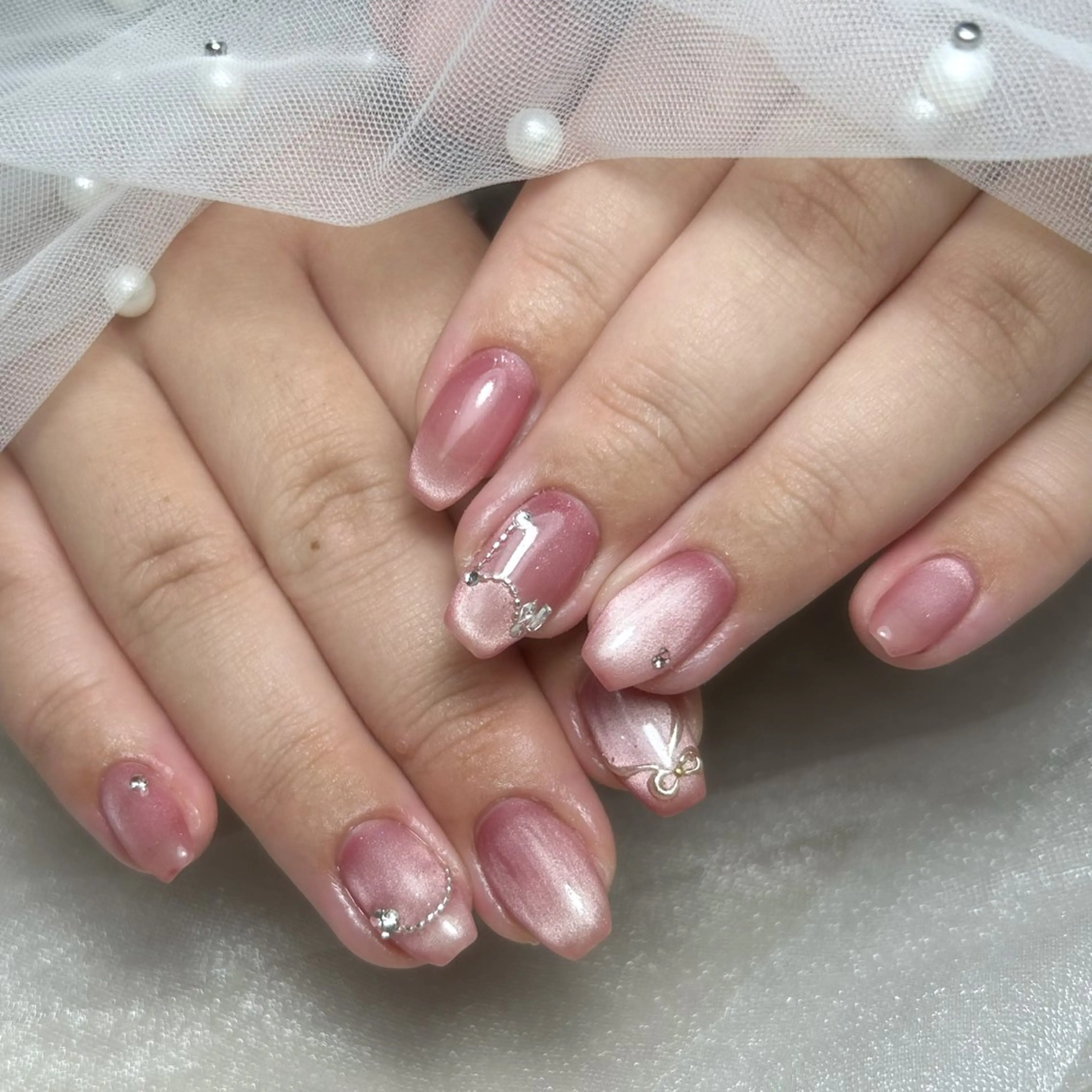 ネイル キラキラネイル マグネットネイル ワンホンネイル ハンドネイル La suzuran 上前津店 森本のネイルデザイン