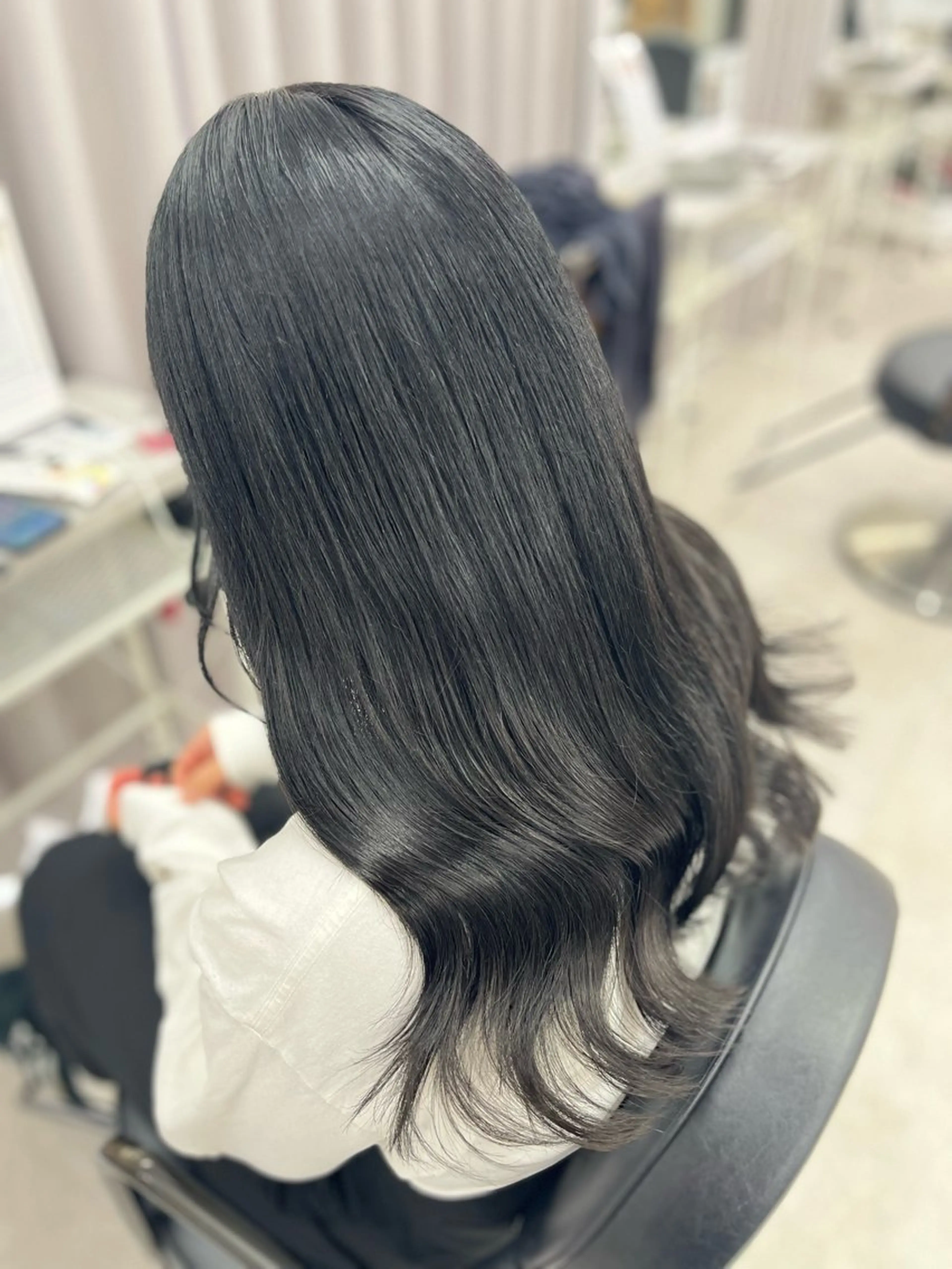 ロング カラー アッシュ オリーブアッシュ カット ヘアカラー トリートメント 🫧ぷる艶カラー🫧 Yuubi🦩のヘアスタイル