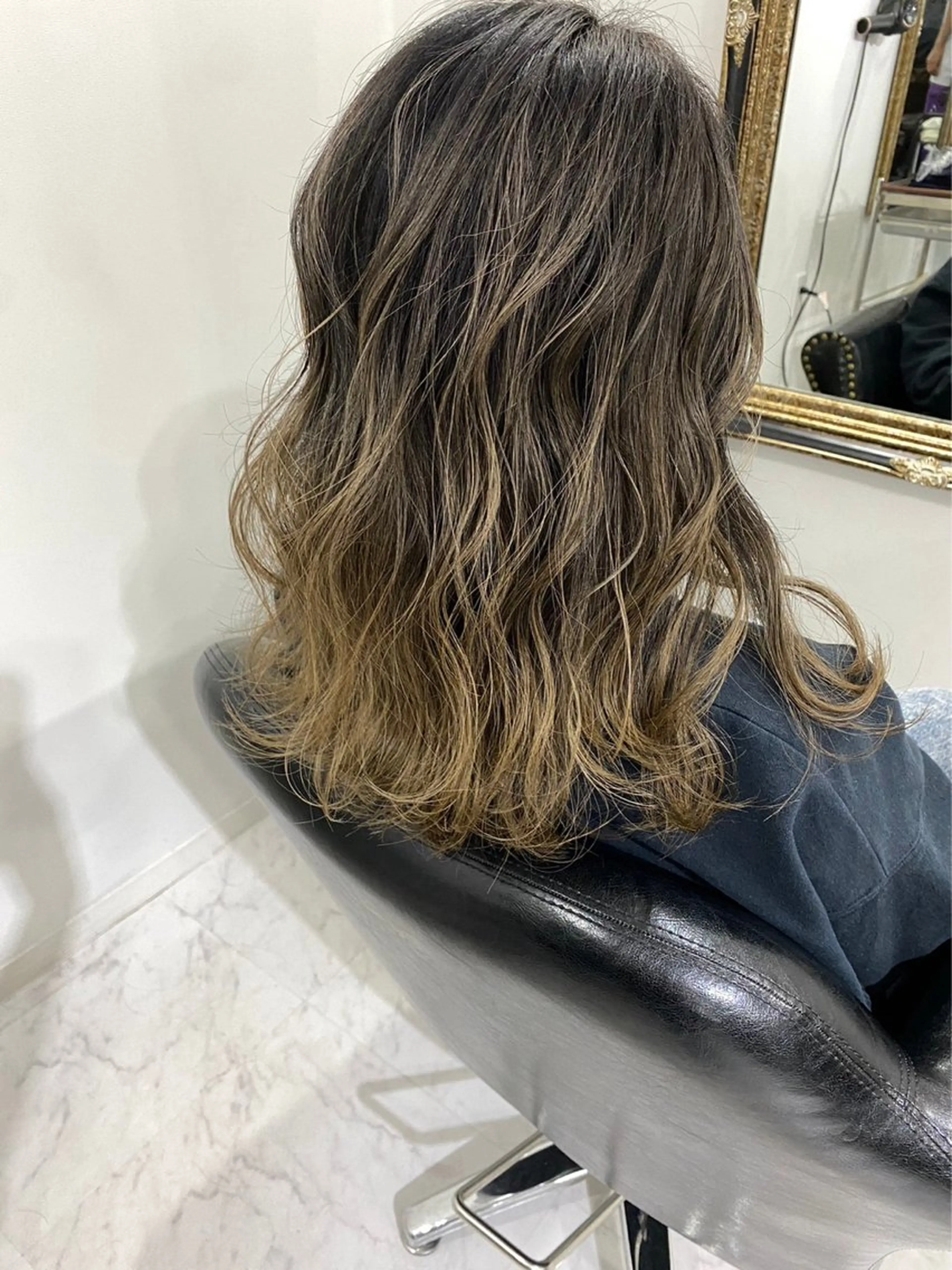 ミディアム hair&beauty the B所属・尾崎 虹美のヘアスタイル