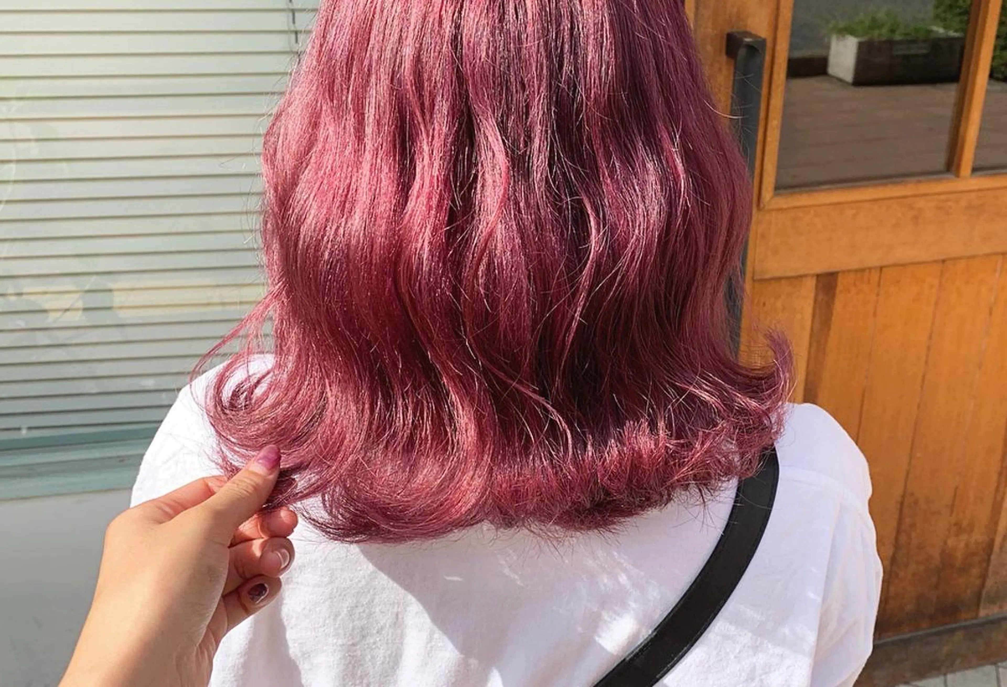 ミディアム カラー ブリーチ ピンクカラー ヘアカラー トリートメント たかいわ みきのヘアスタイル