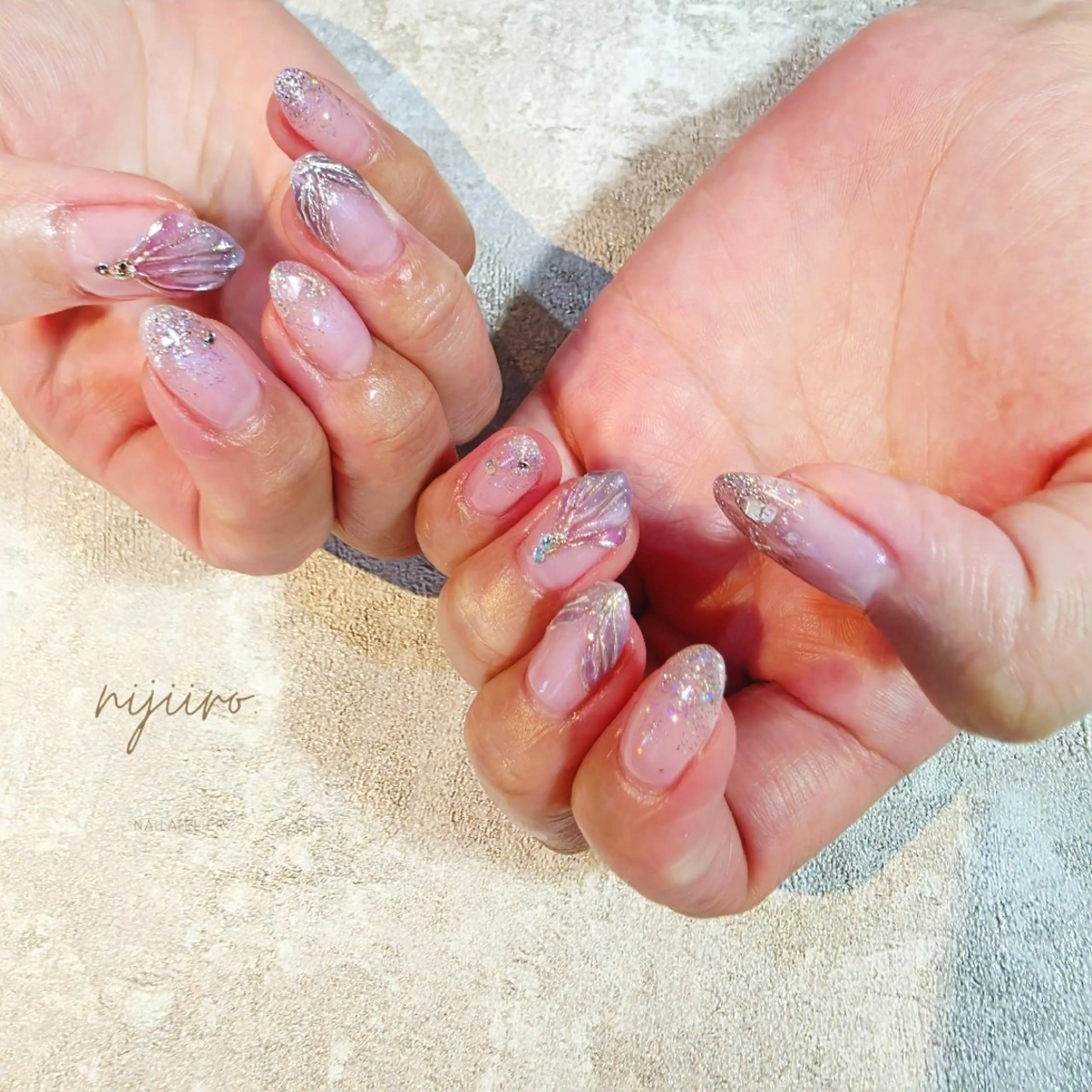 ネイル ハンドネイル nailatelier nijiiro.所属・nijiiro🌈 サトウのネイルデザイン