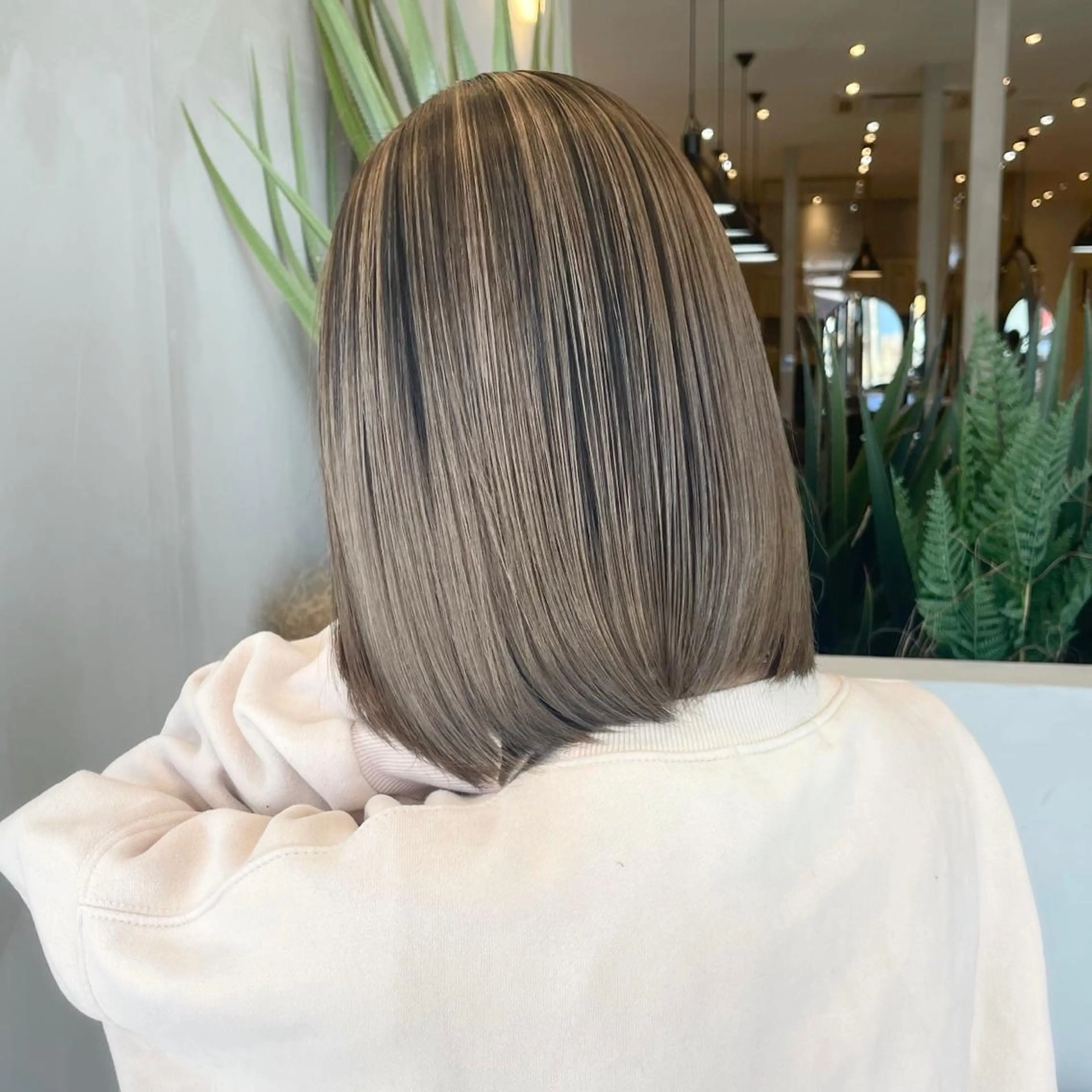 ショート カラー バレイヤージュ デザインカラー ハイライトカラー 外国人風カラー ハイライト カット ヘアカラー トリートメント アンドウ ユウ/ レイヤーカット/韓国のヘアスタイル