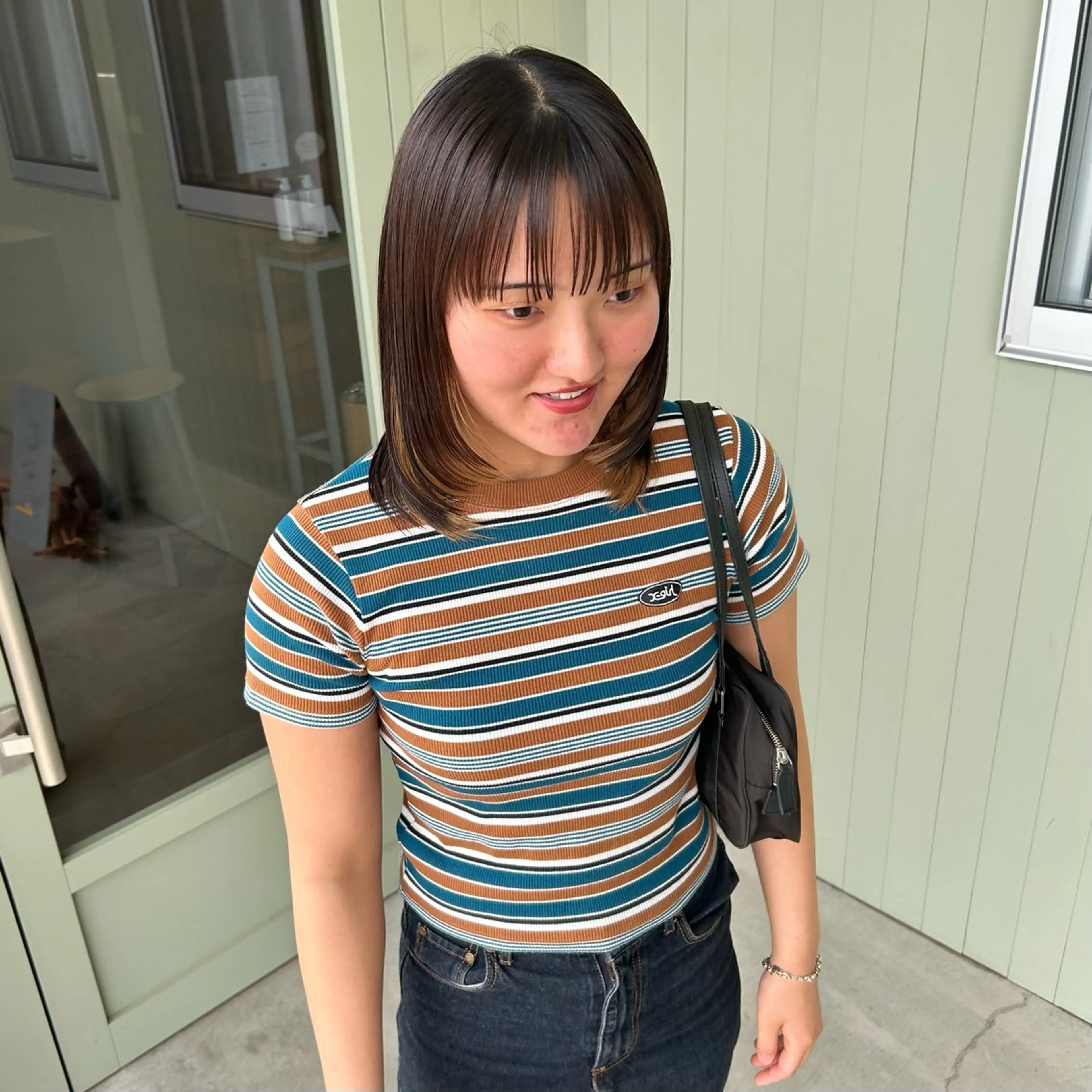 ミディアム 石黒 良華のヘアスタイル