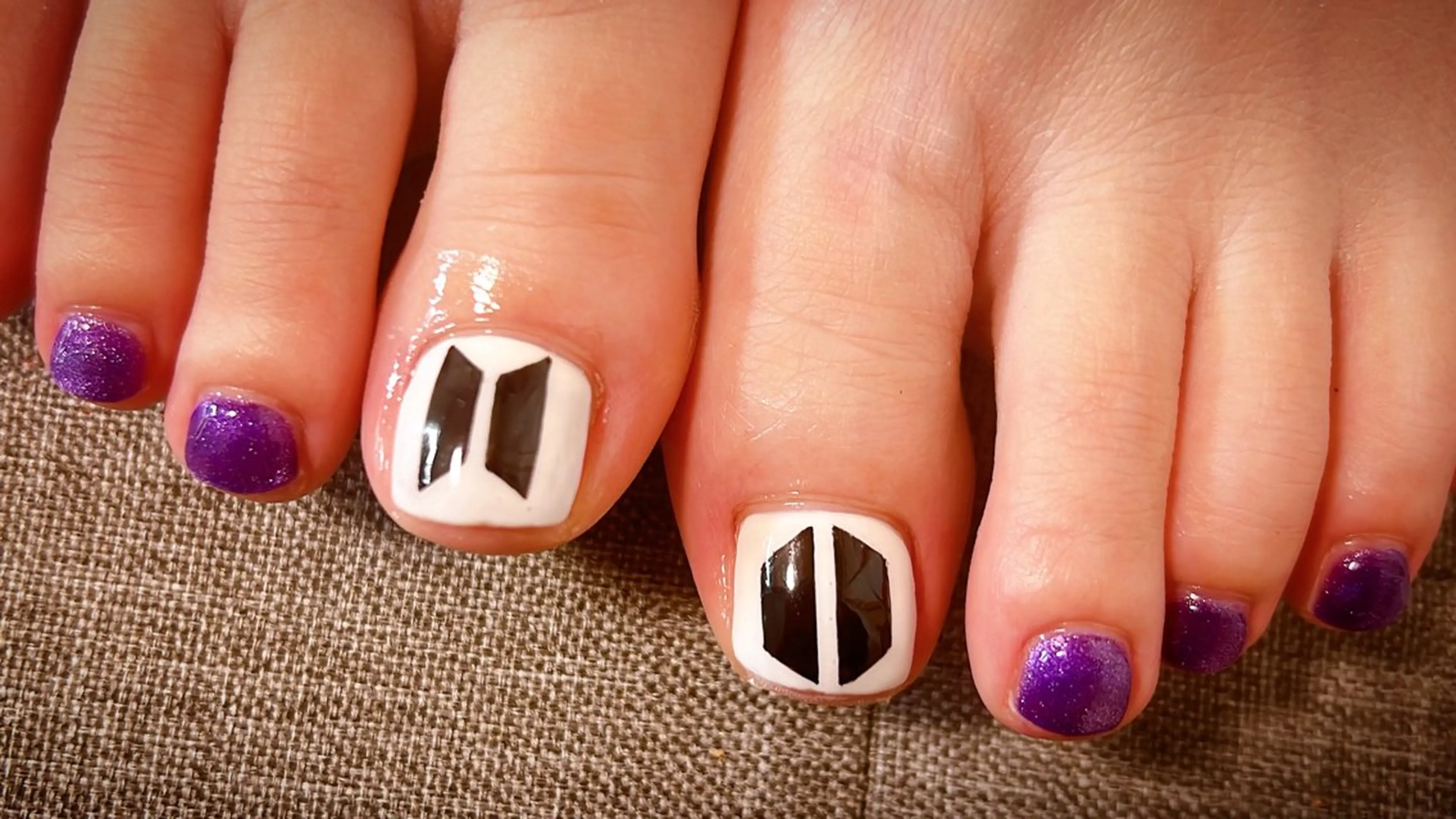 🦶フット🦶親指アート　パーツOKの写真