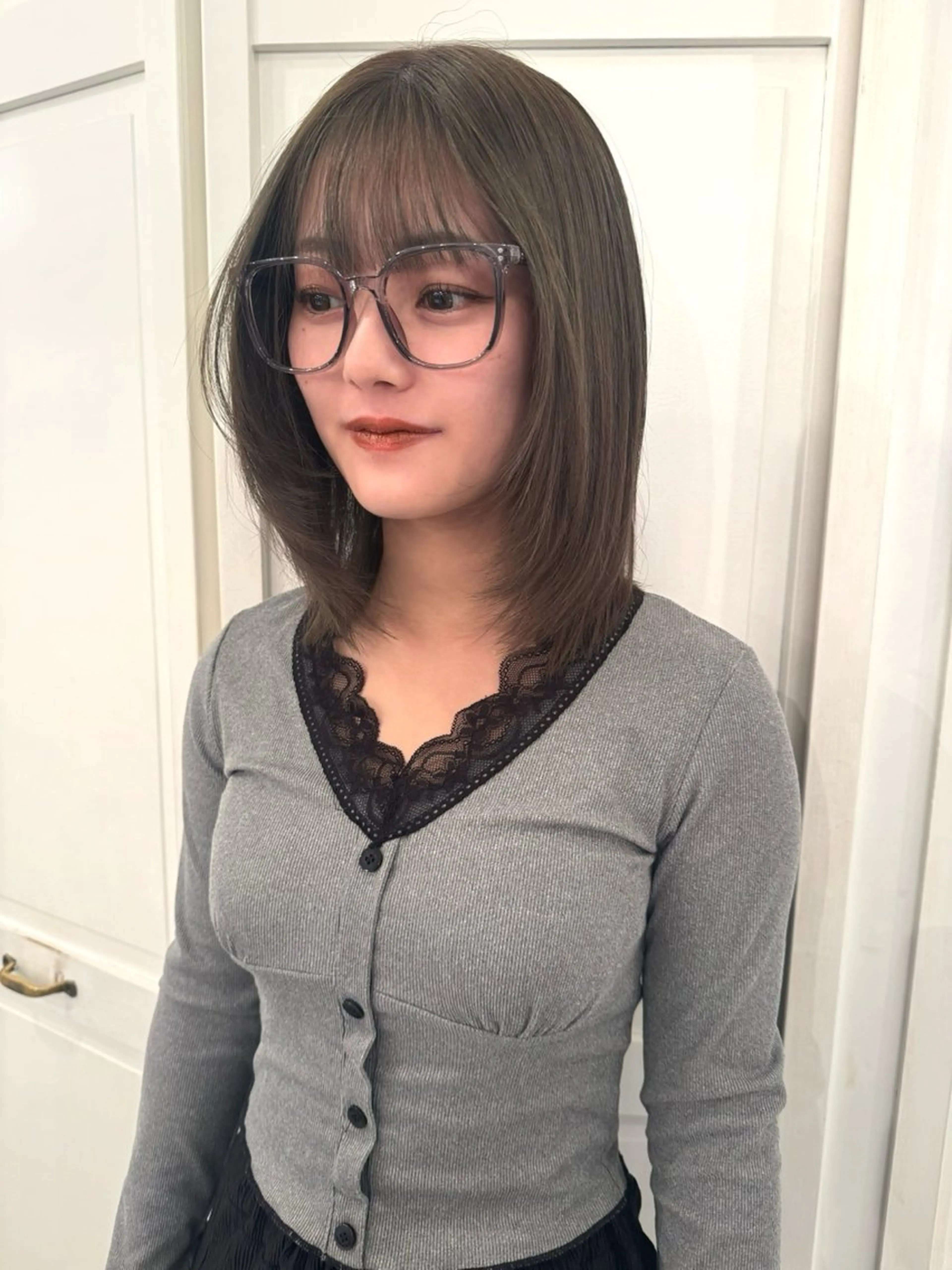 ミディアム カラー カット ヘアカラー ブリーチカラー🎀 韓国風/寺門美優のヘアスタイル