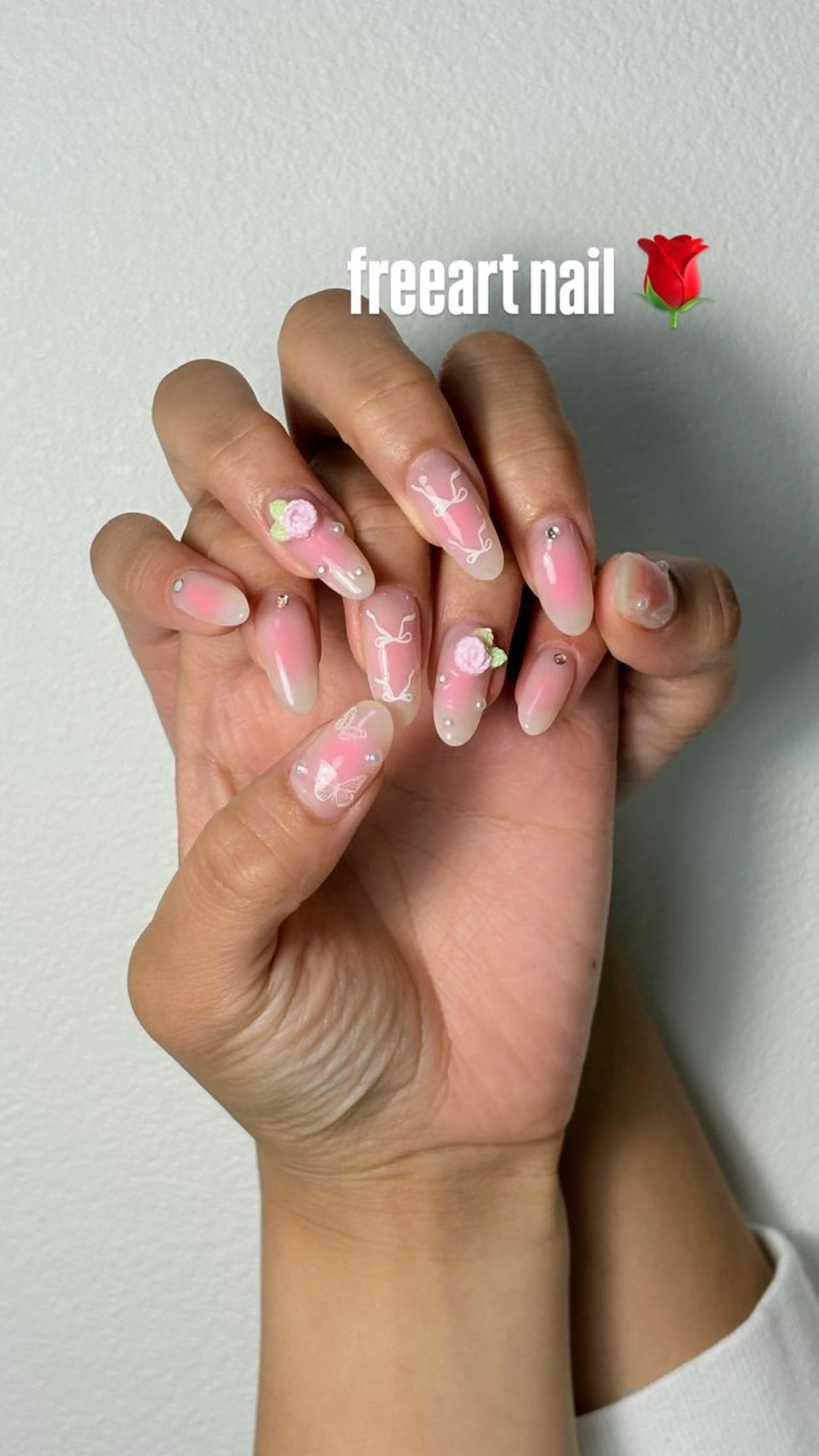 ネイル ハンドネイル she saw me / shokoのネイルデザイン