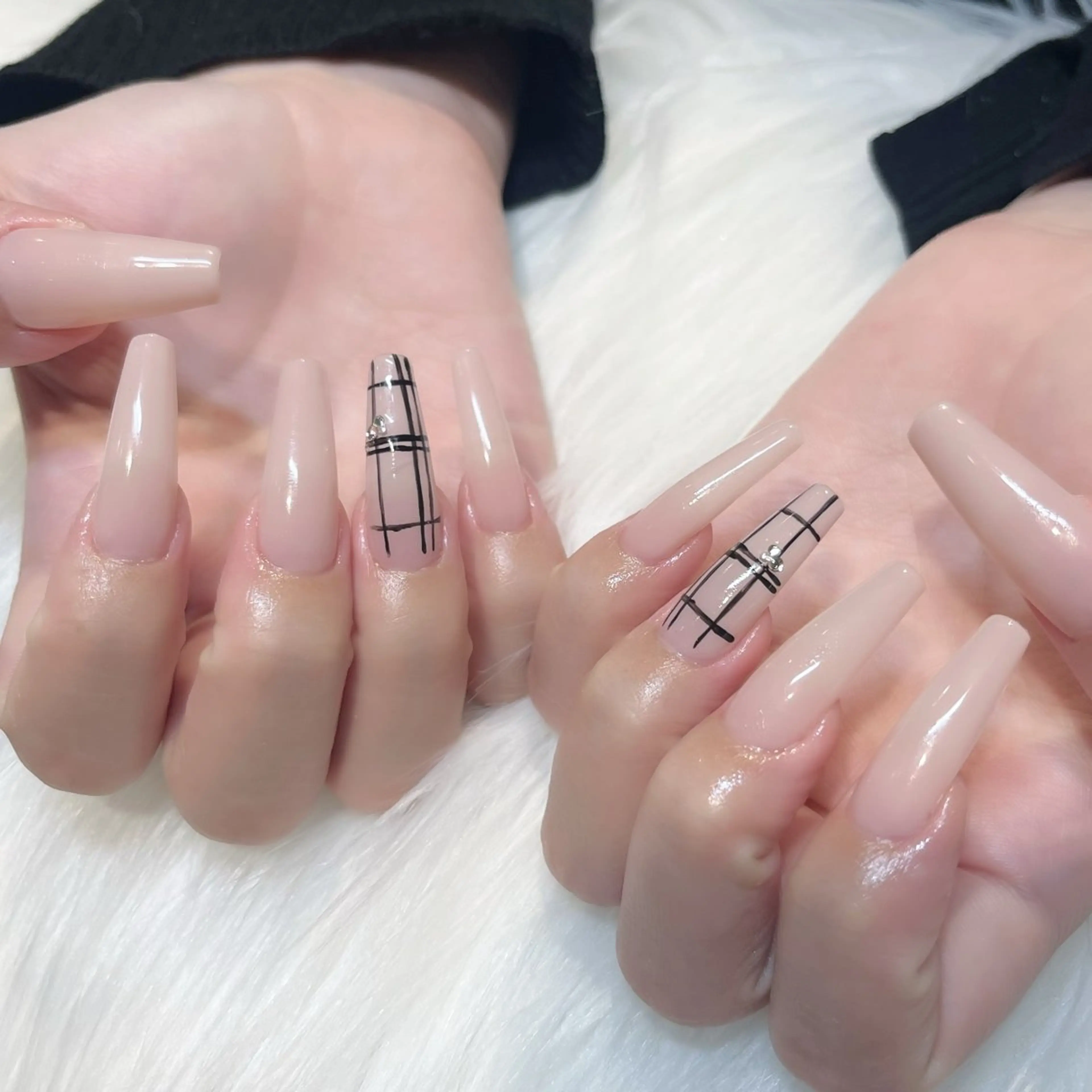 ネイル アートネイル ガーリー 韓国ネイル 持ち込み ワンホンネイル KOKONA 🎀のネイルデザイン