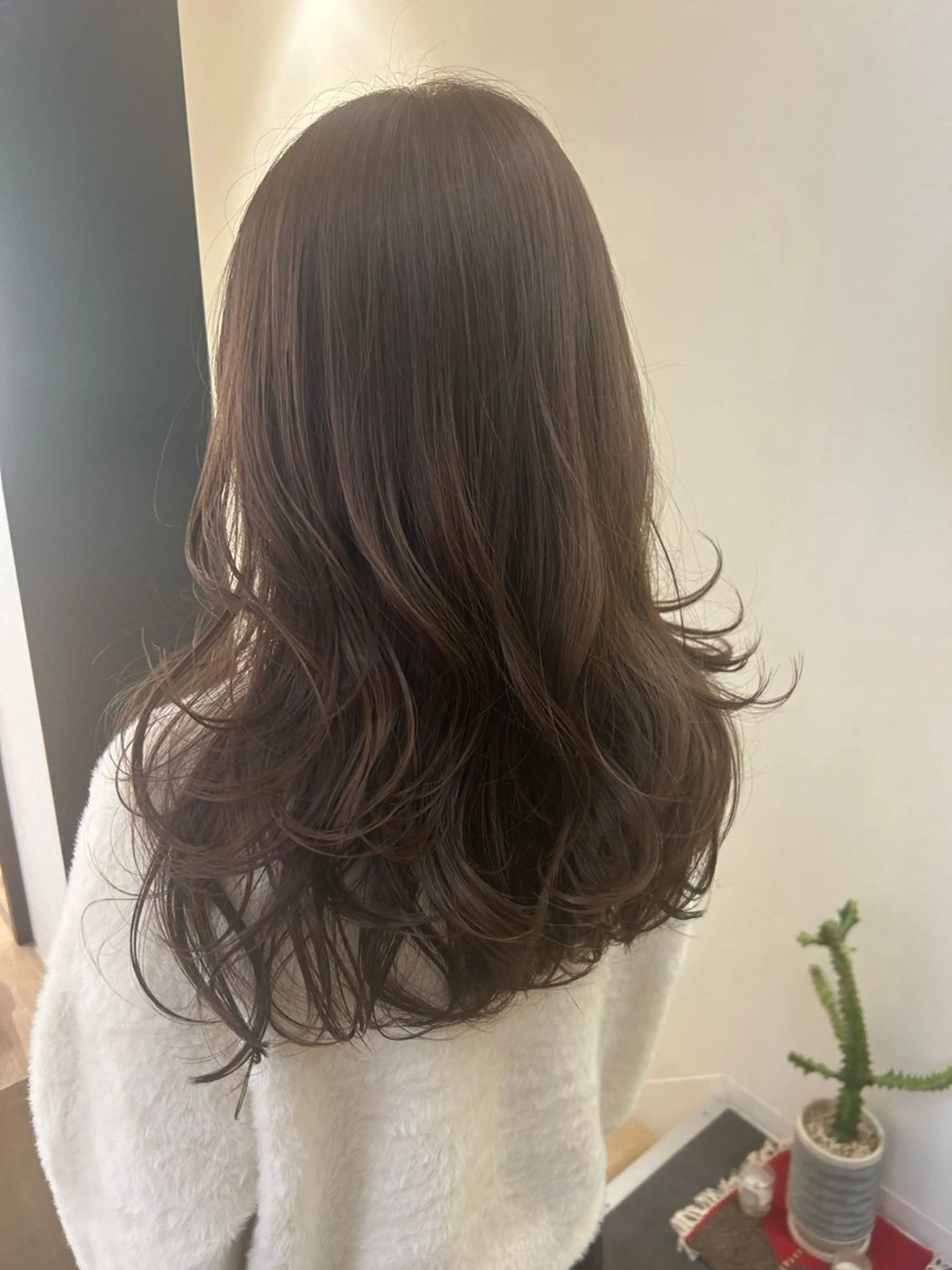 ロング カラー ベージュカラー レイヤーカット カット ヘアカラー トリートメント hub hair レイヤー/透明感のヘアスタイル