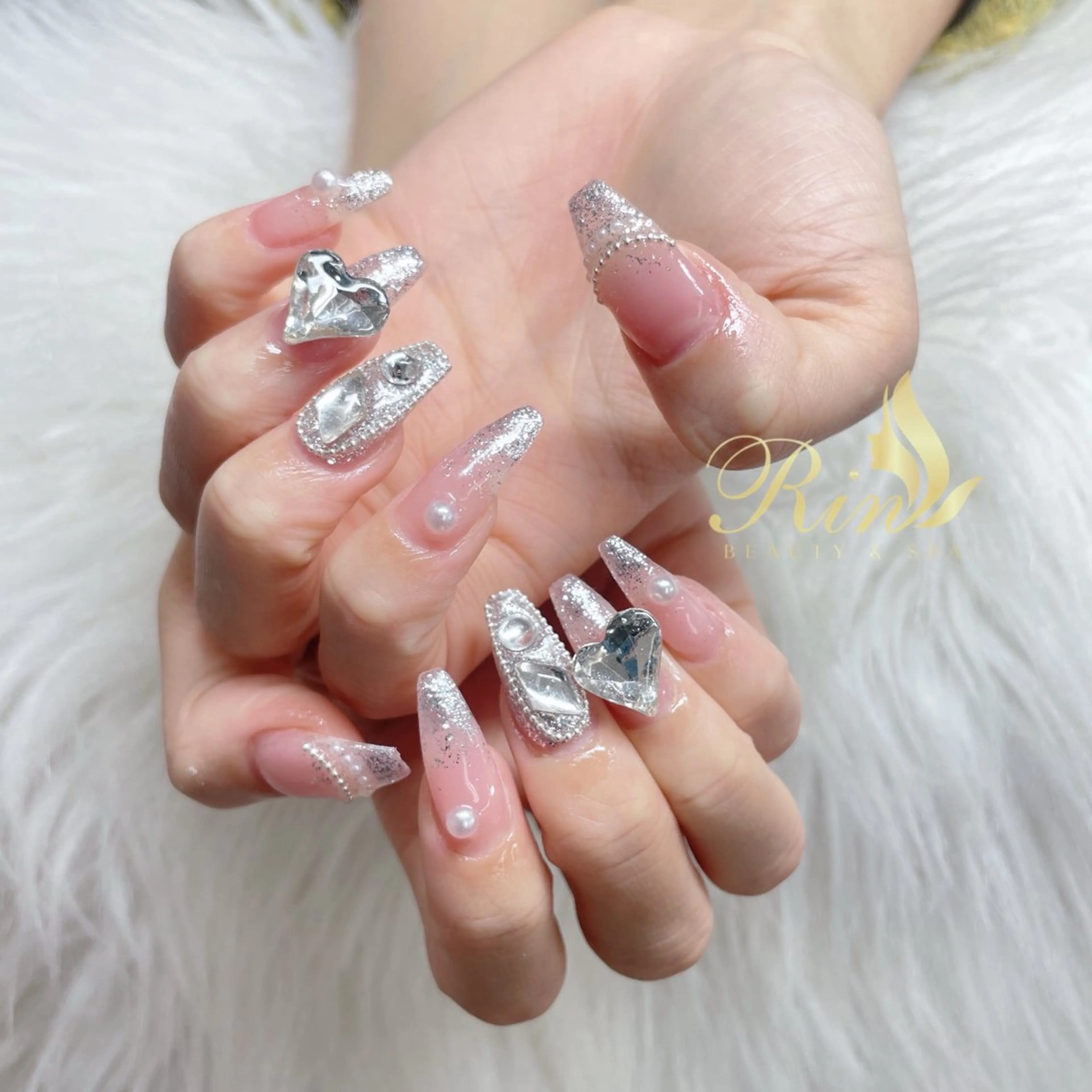 ネイル アートネイル 長さ出し ガーリー 韓国ネイル 持ち込み Rin Nail 新大久保店のネイルデザイン