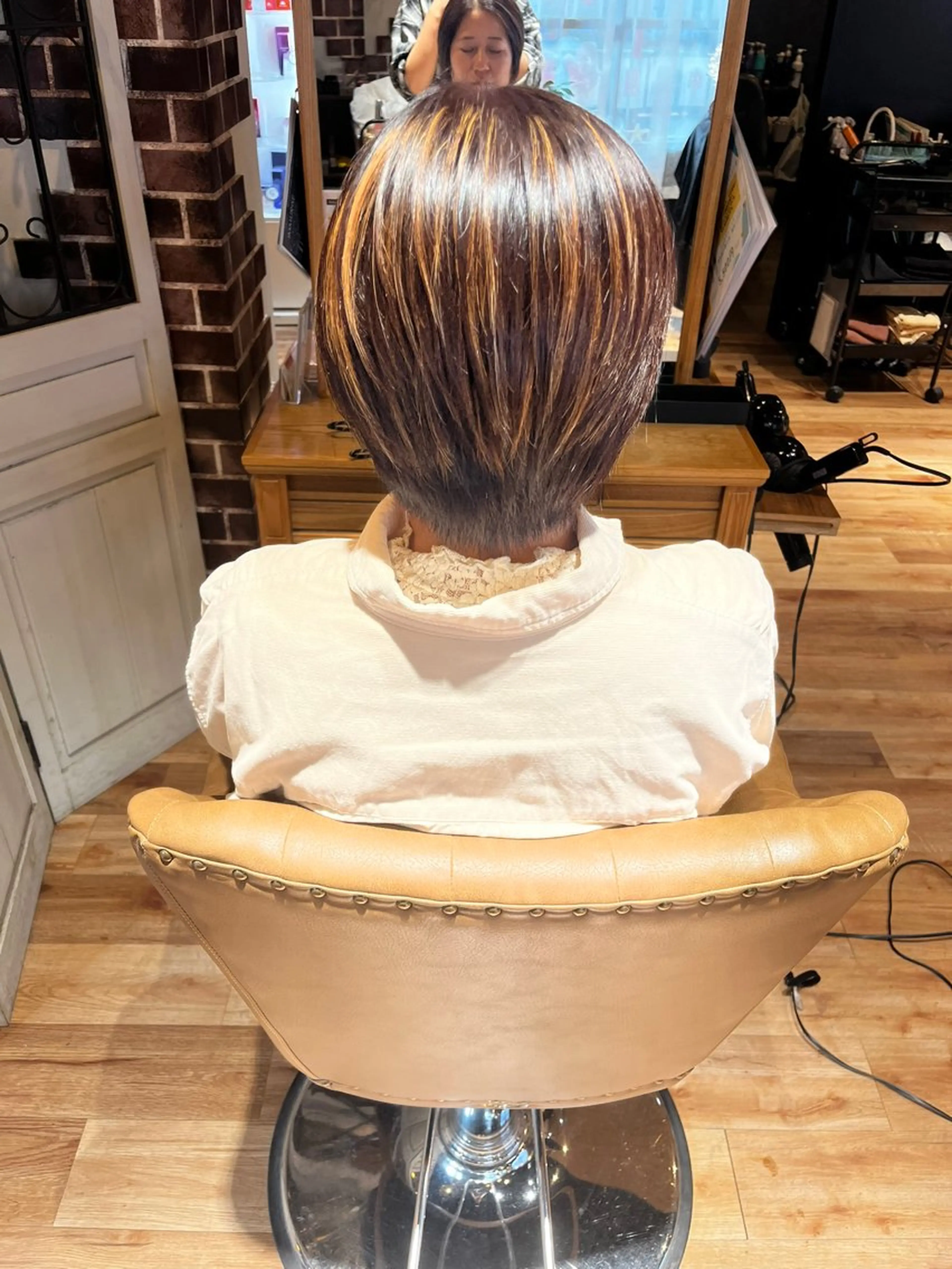 ショート ヘアカラー 高口 小春のヘアスタイル