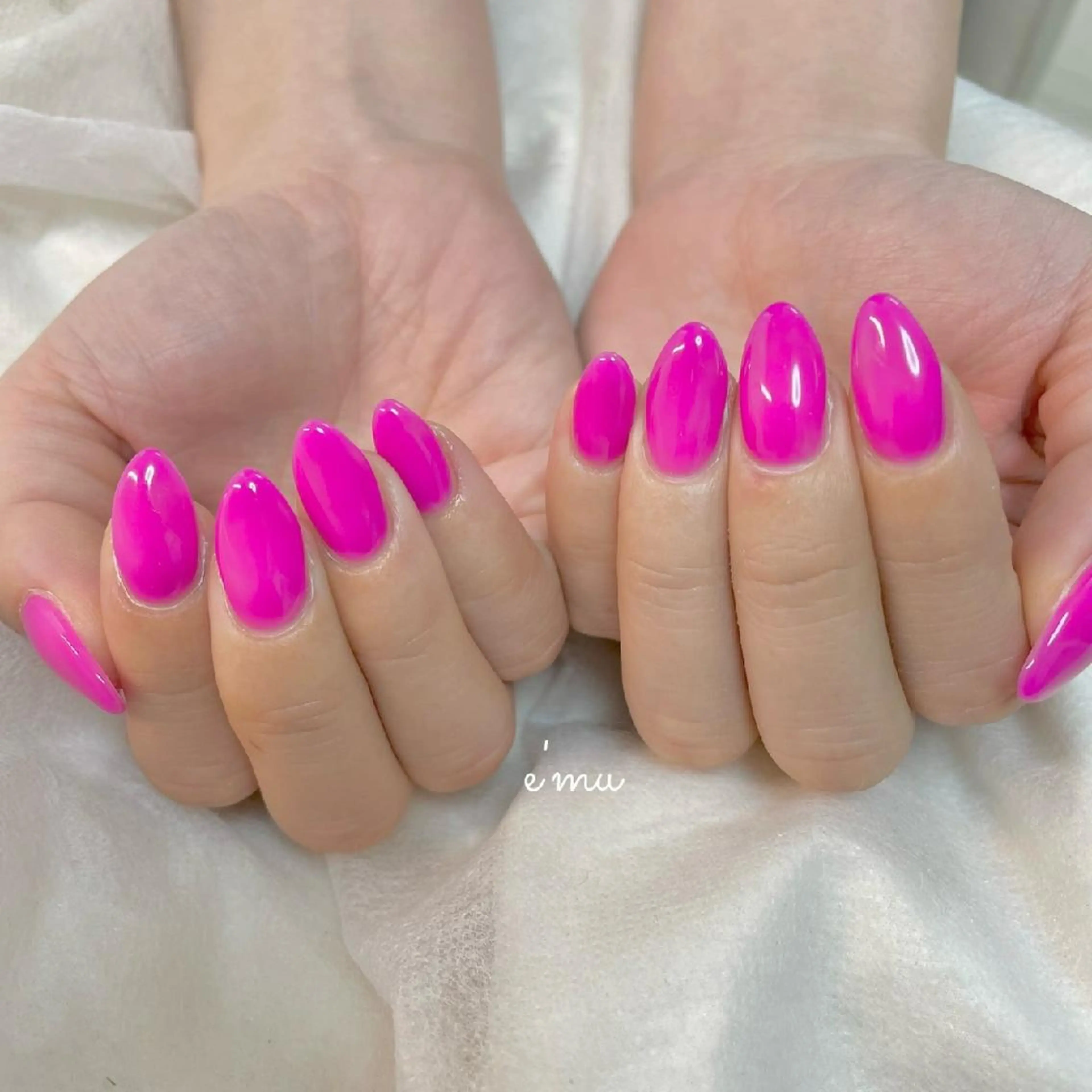 ネイル ワンカラーネイル ピンク ハンドネイル フットネイル nail salon e'mu💐のネイルデザイン