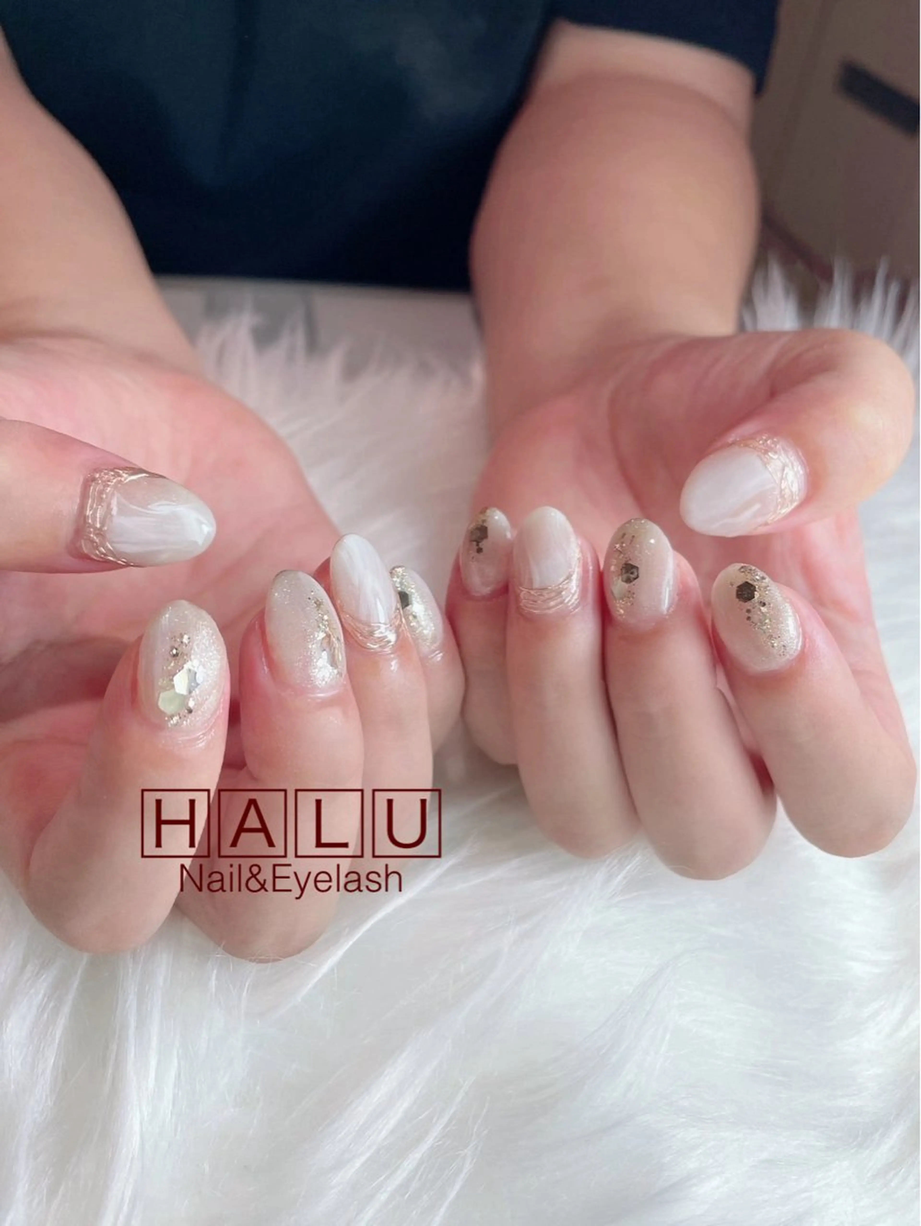 ネイル ラメ(グリッター) ニュアンスネイル HALU ハルのネイルデザイン