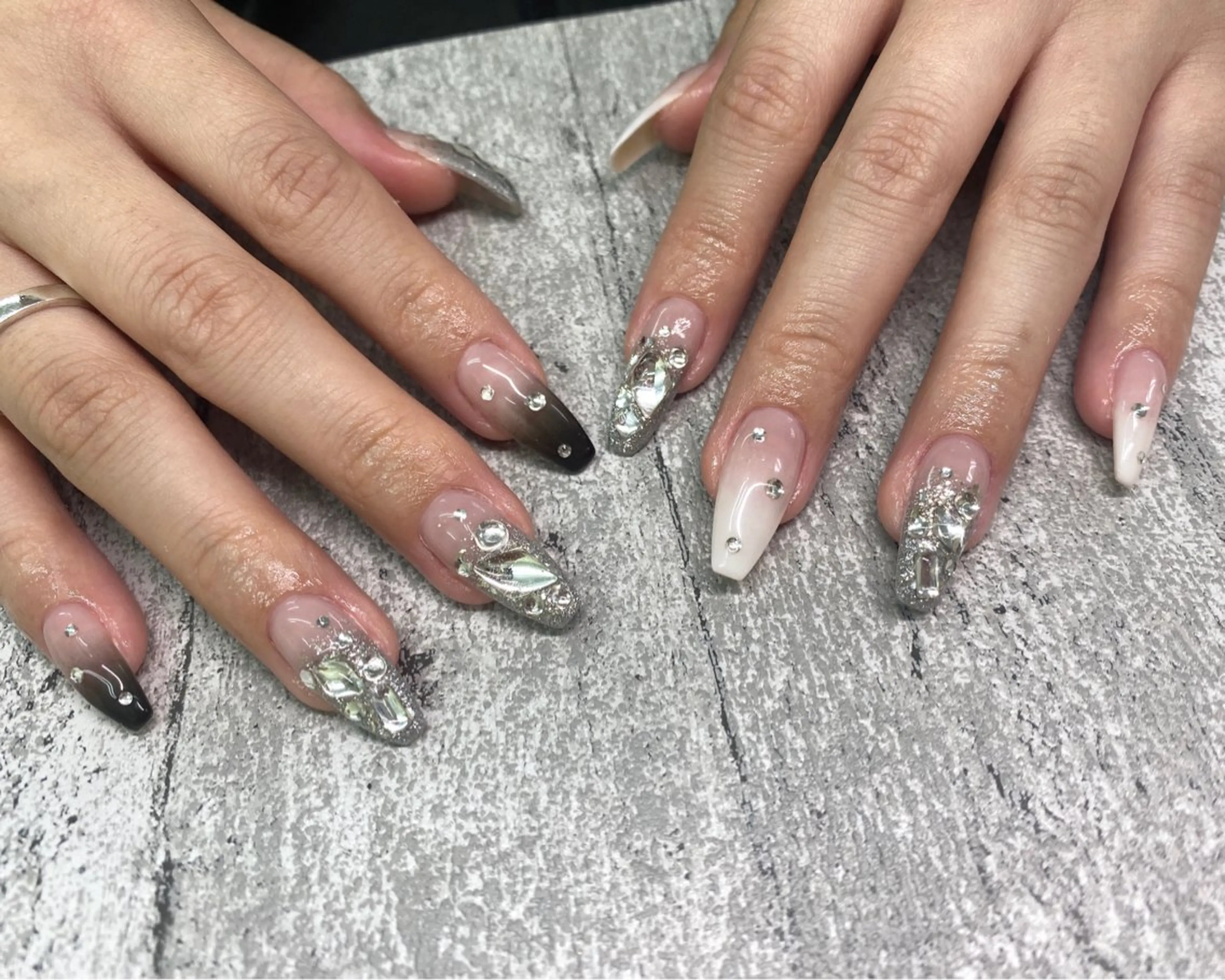 ネイル Bianca🩶 TAMIYAのネイルデザイン