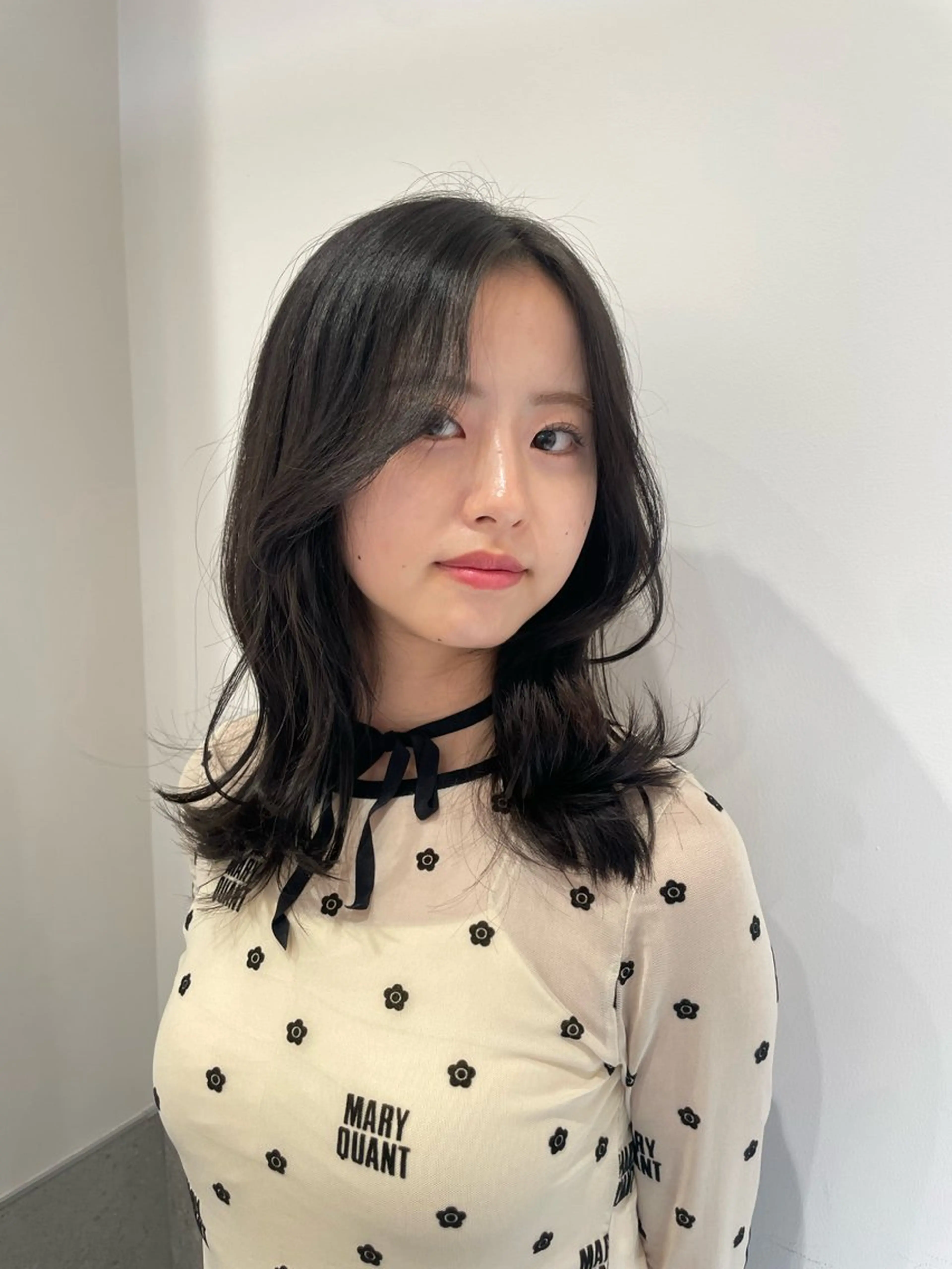 セミロング GO TODAY SHAiRE SALON 原宿本店所属・REINA/ブリーチ /ハイトーン/原宿のヘアスタイル