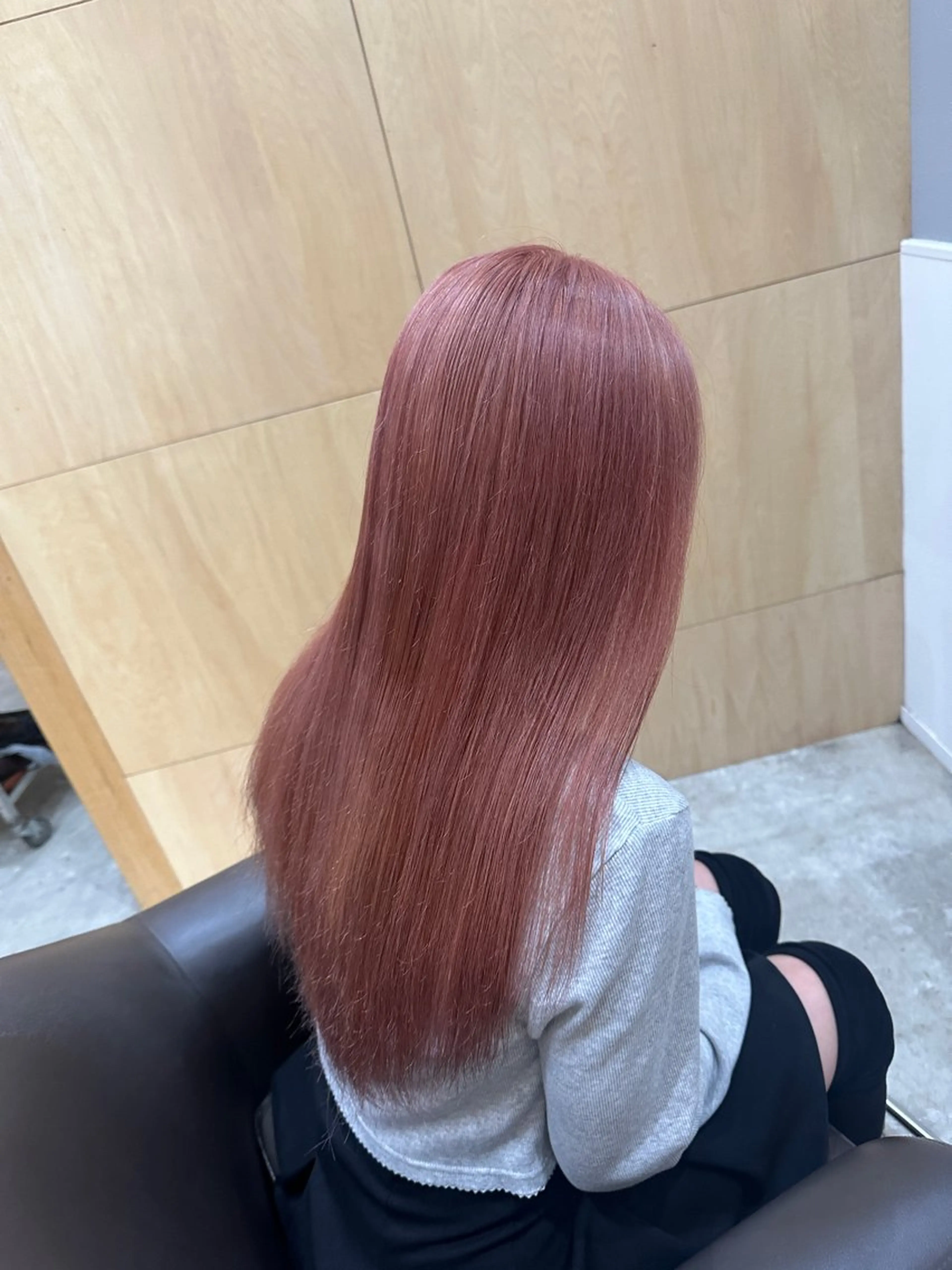 ミディアム ヘアカラー トリートメント miloc MOMOKAのヘアスタイル